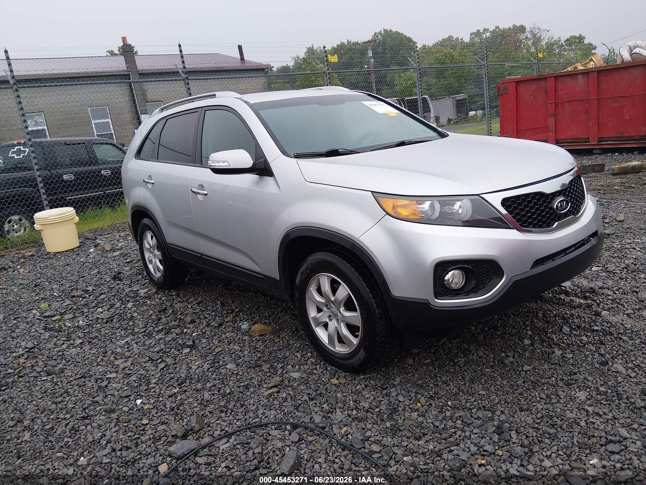 2013 Kia Sorento Lx Silver vin: 5XYKT3A62DG394458