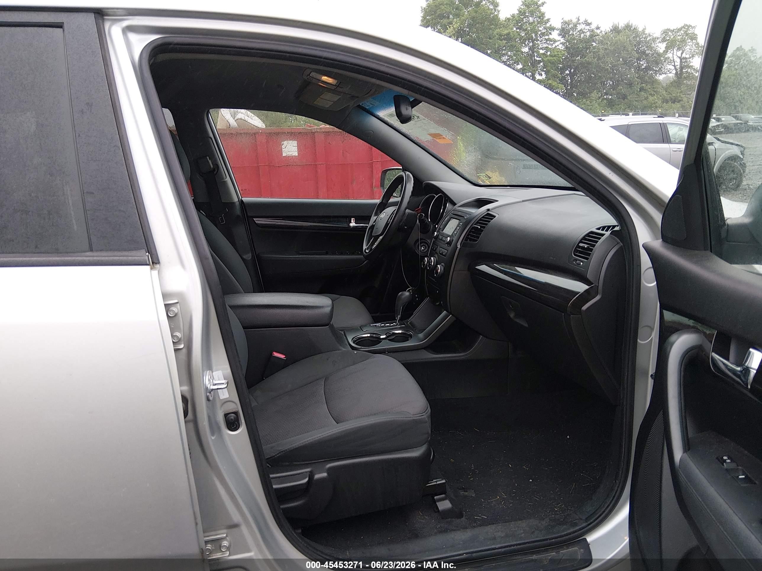 2013 Kia Sorento Lx Silver vin: 5XYKT3A62DG394458