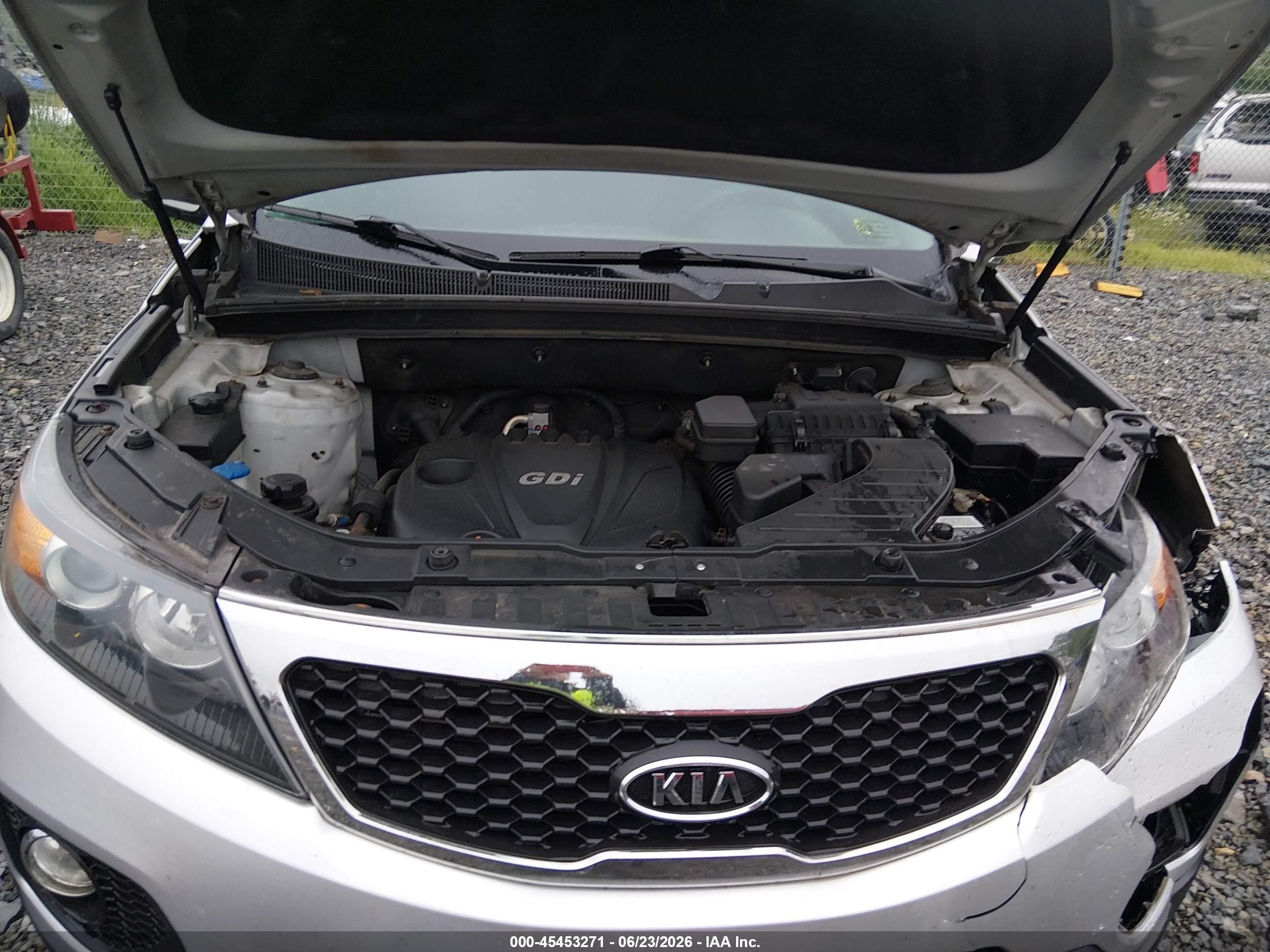 2013 Kia Sorento Lx Silver vin: 5XYKT3A62DG394458