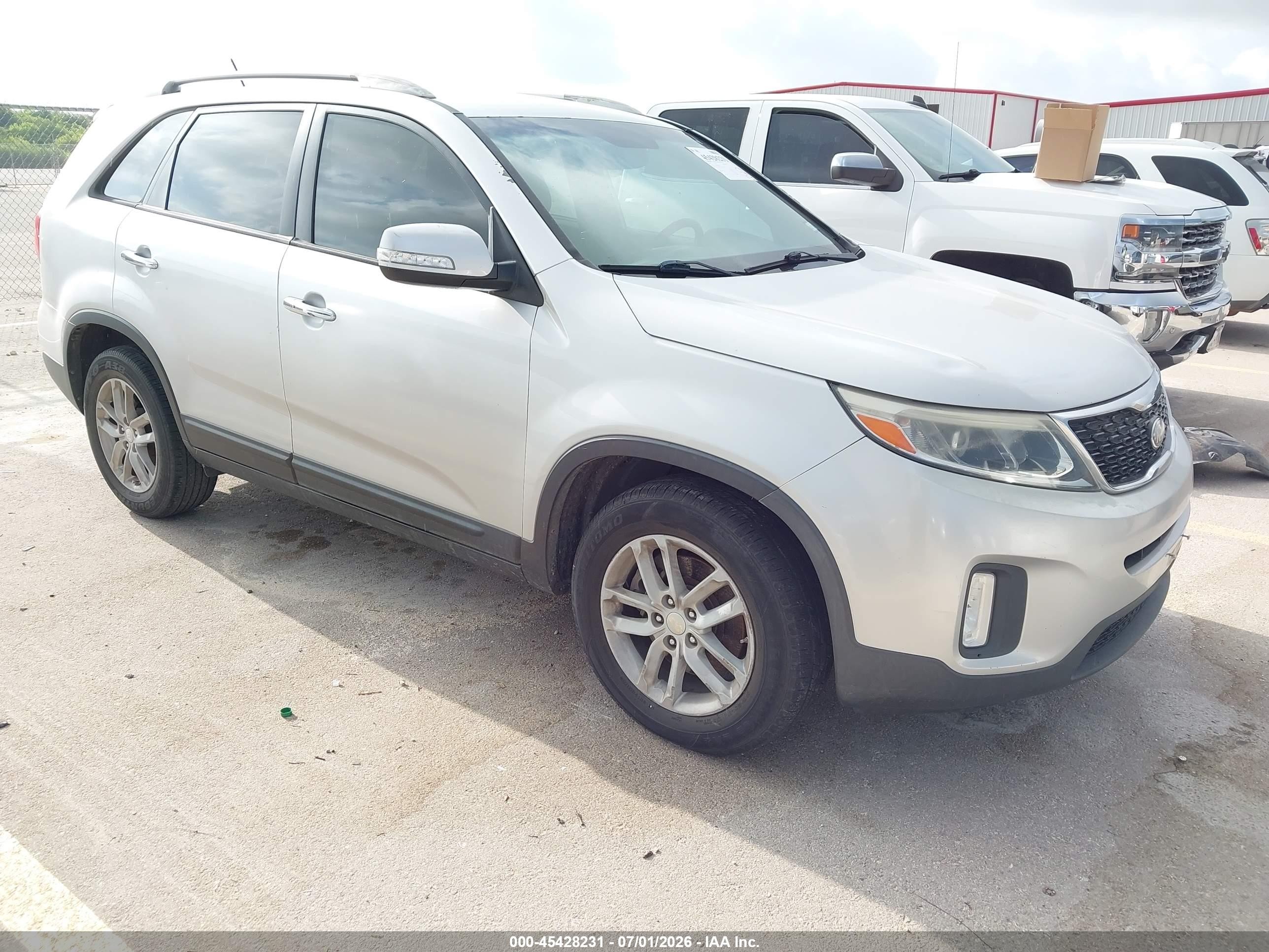 2014 Kia Sorento Lx Silver vin: 5XYKT3A62EG481052