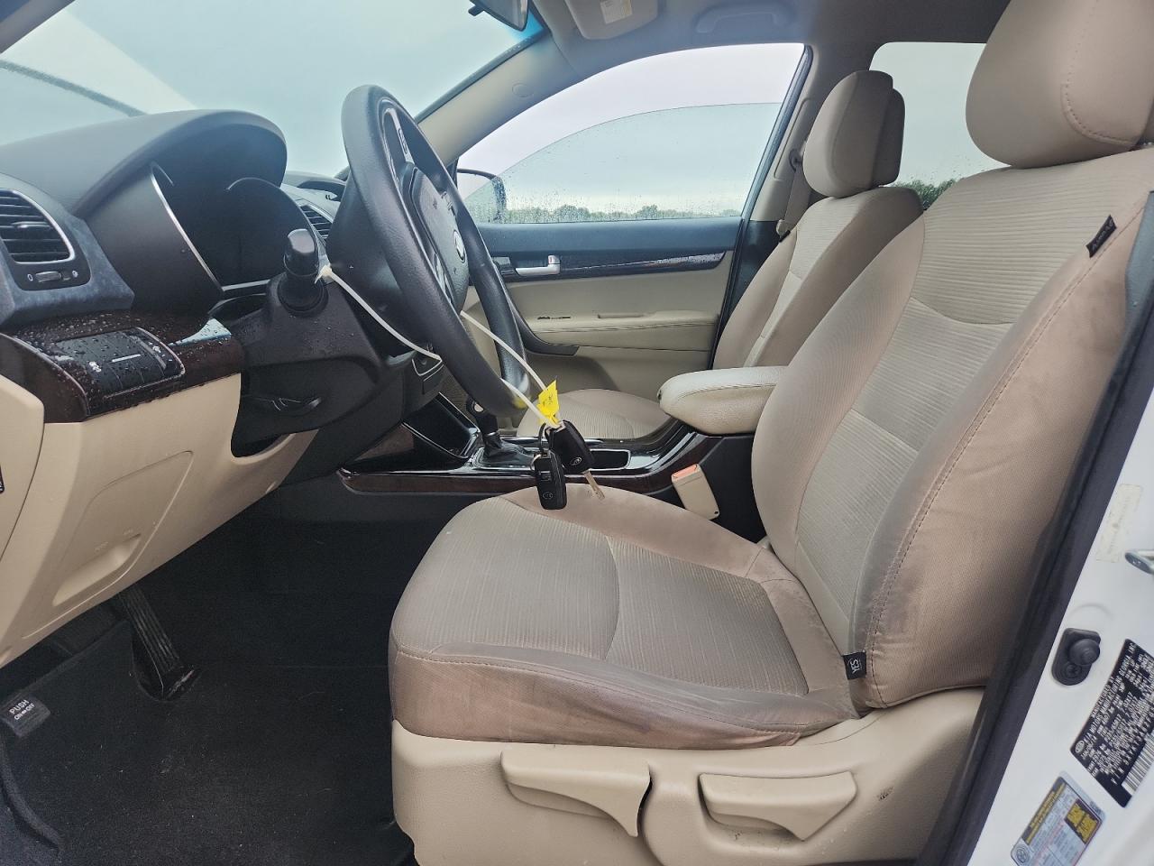 2015 Kia Sorento Lx White vin: 5XYKT3A62FG551506