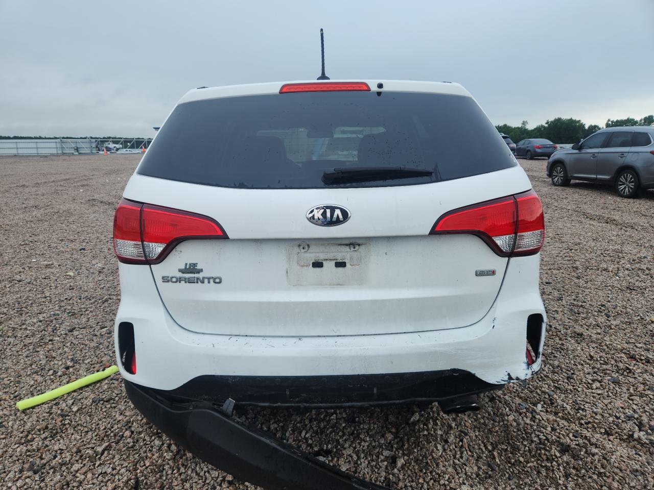 2015 Kia Sorento Lx White vin: 5XYKT3A62FG551506