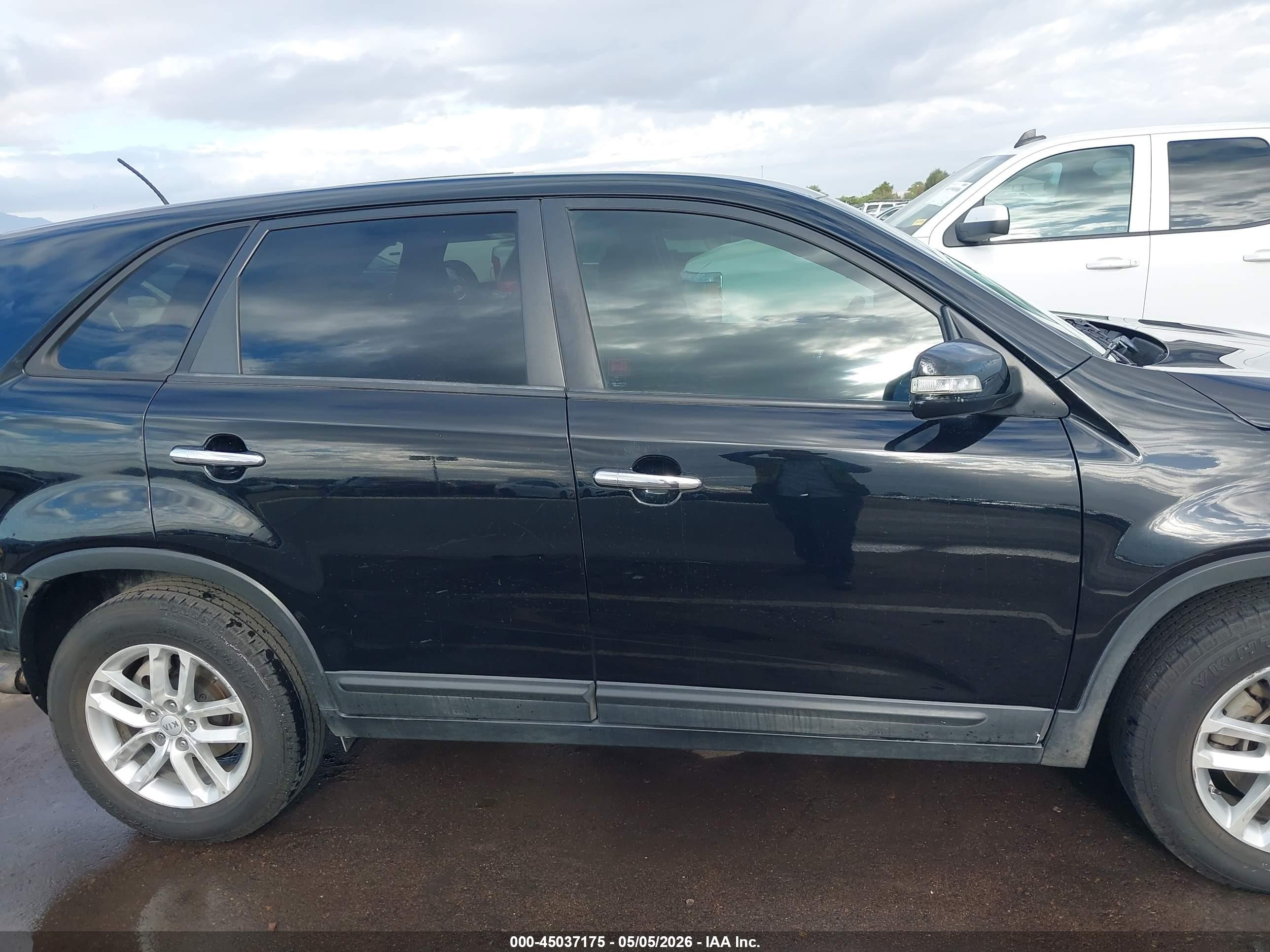 2015 Kia Sorento Lx Black vin: 5XYKT3A62FG579614