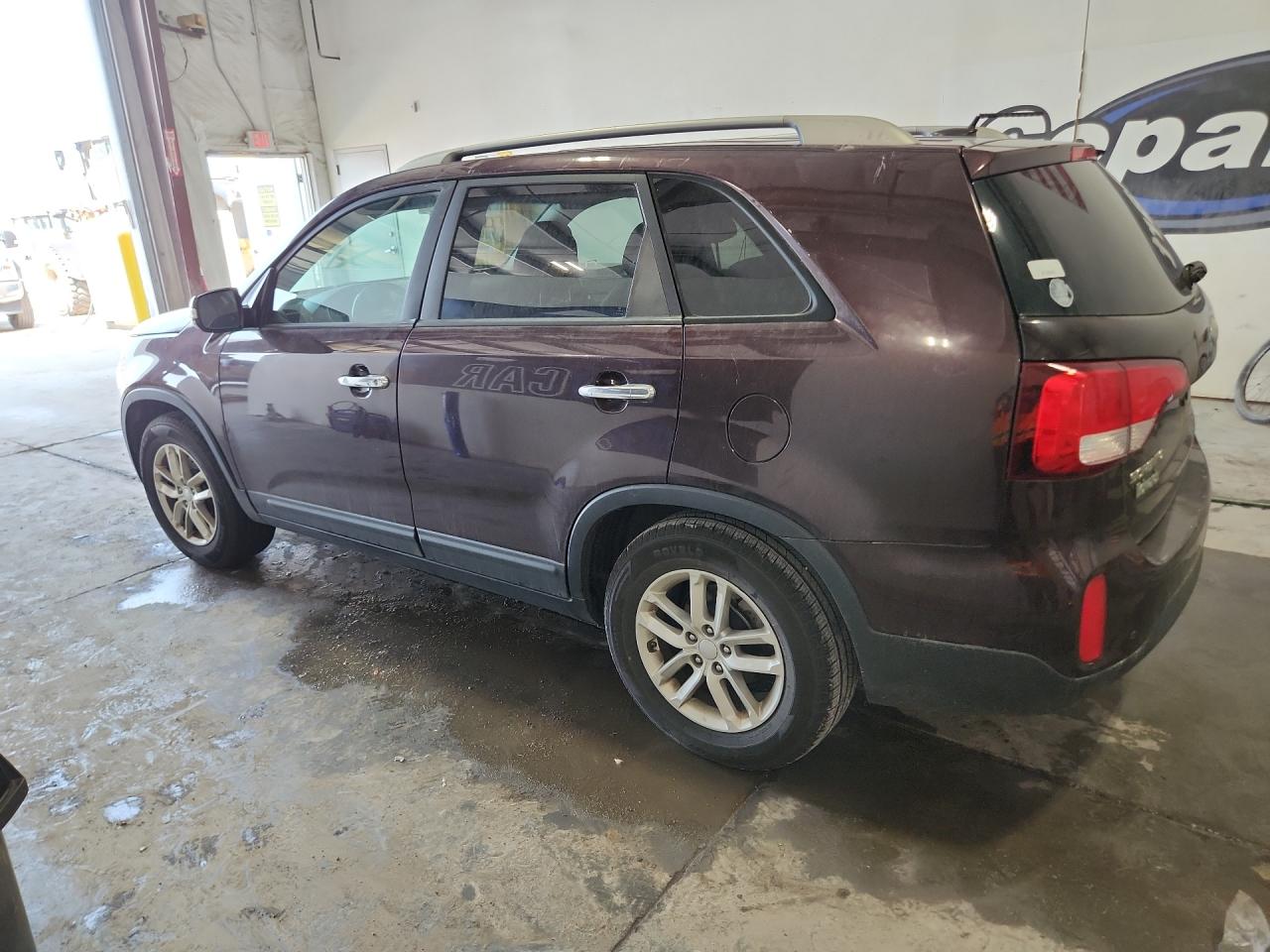 2015 Kia Sorento Lx Фиолетовый vin: 5XYKT3A62FG580620 Damage: Left Qtr Panel, Heavy Scratch, 2 To 3 Inches