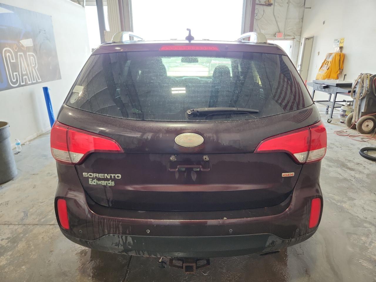 2015 Kia Sorento Lx Фиолетовый vin: 5XYKT3A62FG580620 Damage: Rear Bumper/Cover, Scraped, 3 To 4 Inches