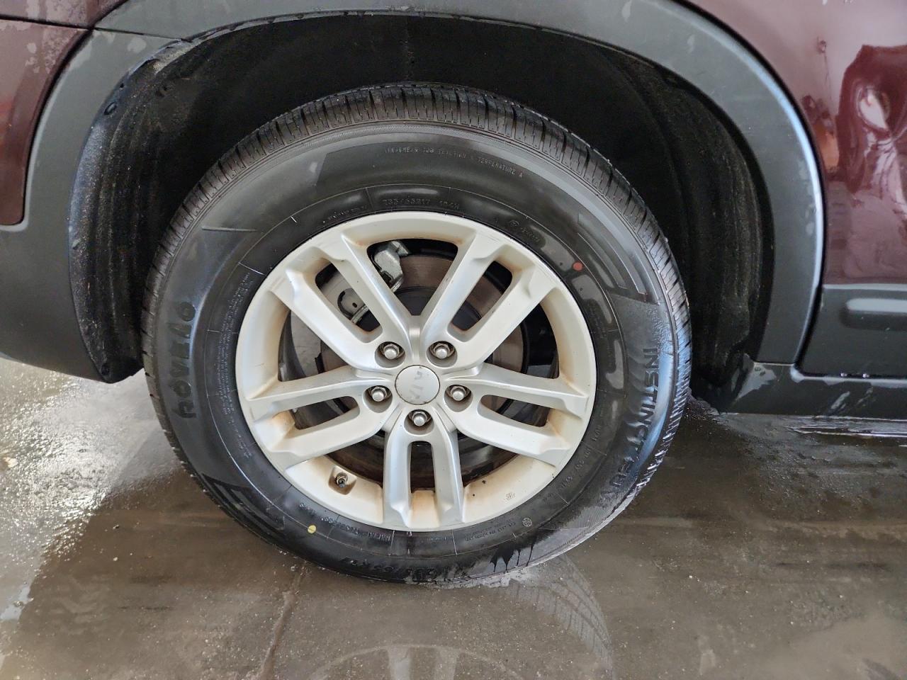 2015 Kia Sorento Lx Фиолетовый vin: 5XYKT3A62FG580620 Damage: Right Rear Wheel, Curb Rash, 4 To 5 Inches