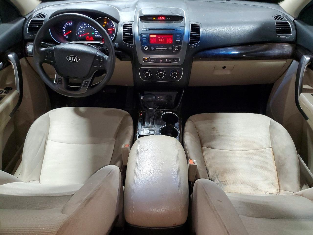 2015 Kia Sorento White vin: 5XYKT3A62FG590077