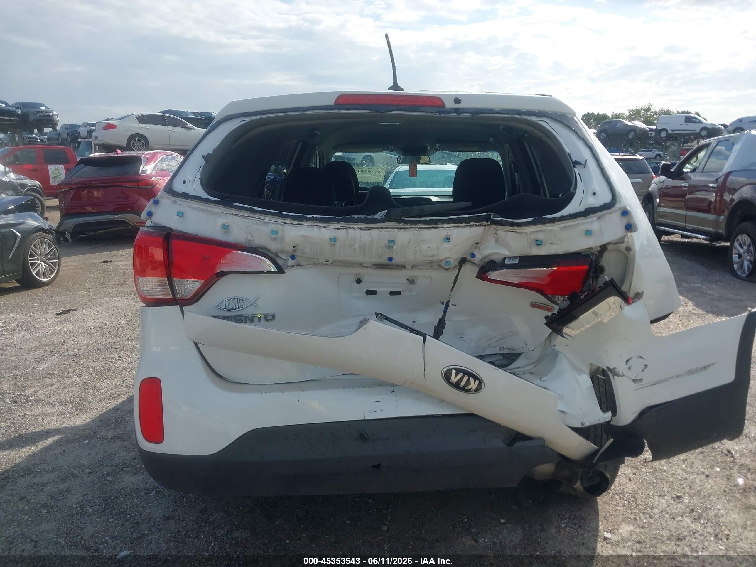 2015 Kia Sorento Lx White vin: 5XYKT3A62FG628679