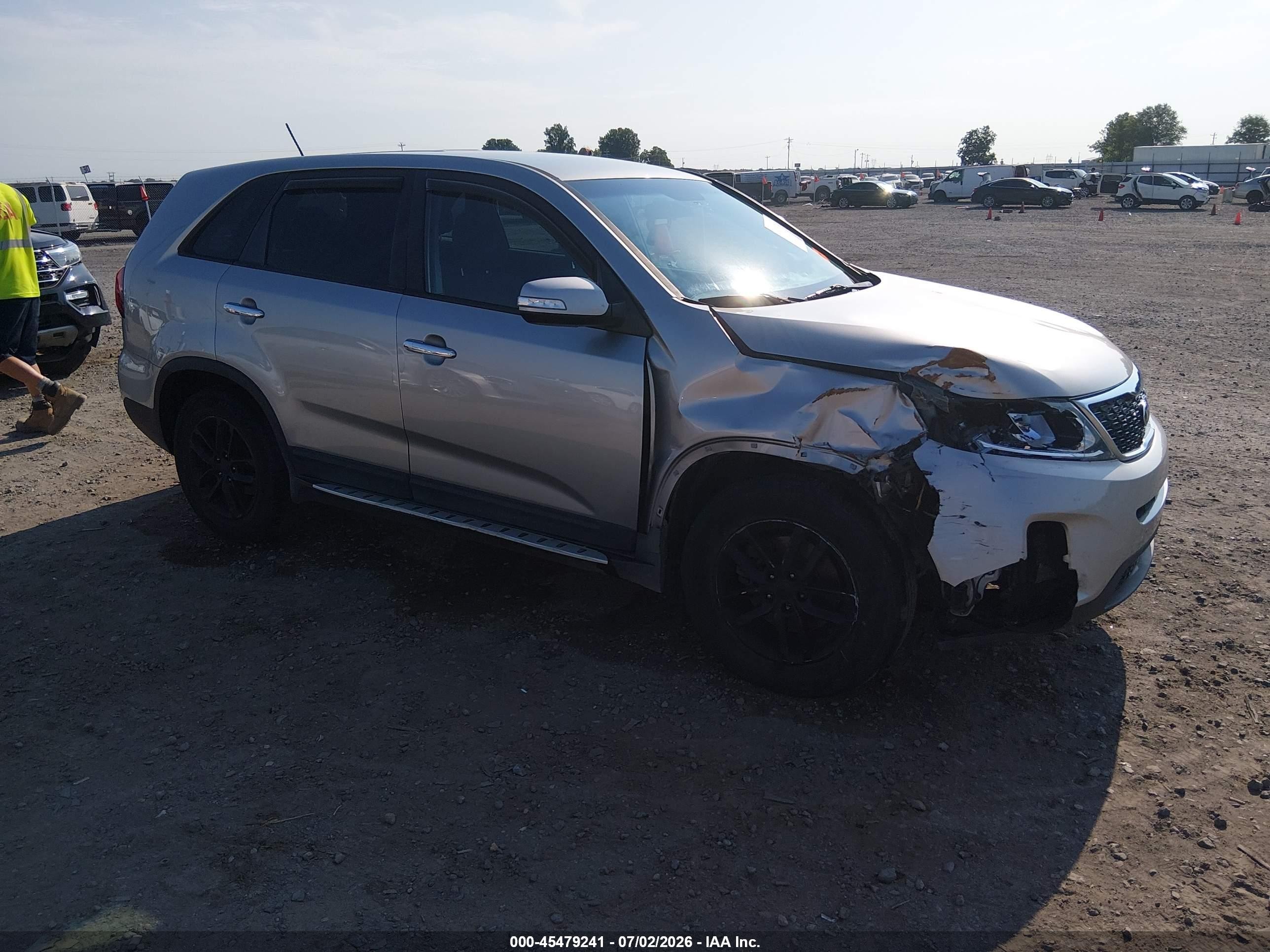 2015 Kia Sorento Lx Silver vin: 5XYKT3A62FG629007