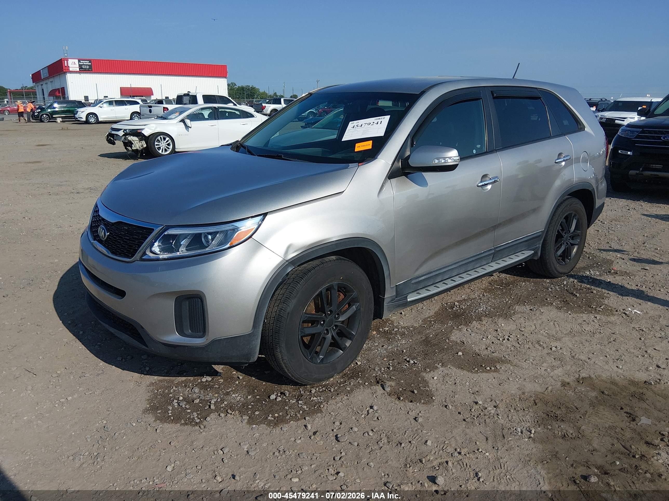 2015 Kia Sorento Lx Серебряный vin: 5XYKT3A62FG629007