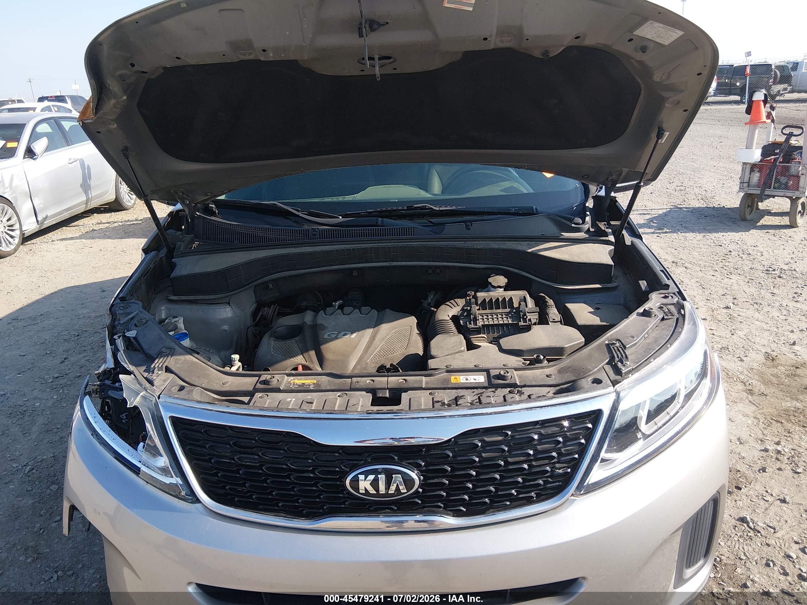 2015 Kia Sorento Lx Серебряный vin: 5XYKT3A62FG629007