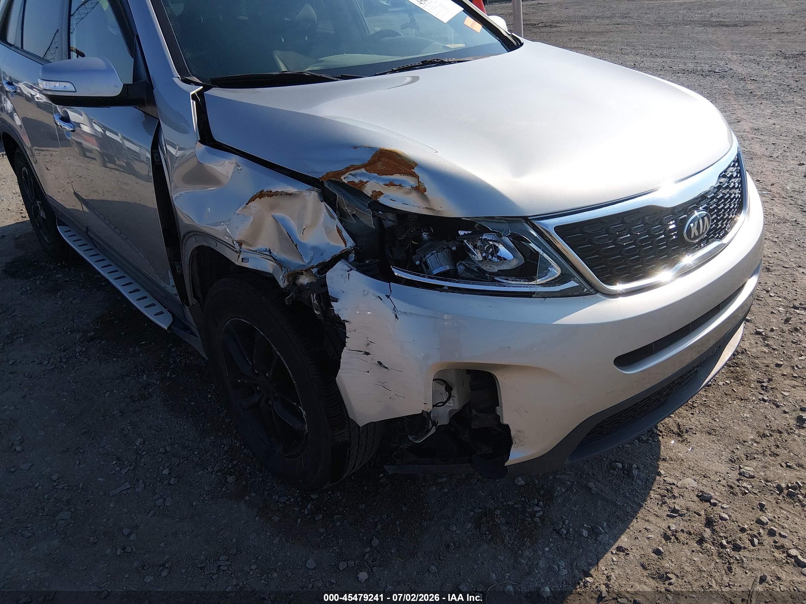 2015 Kia Sorento Lx Серебряный vin: 5XYKT3A62FG629007