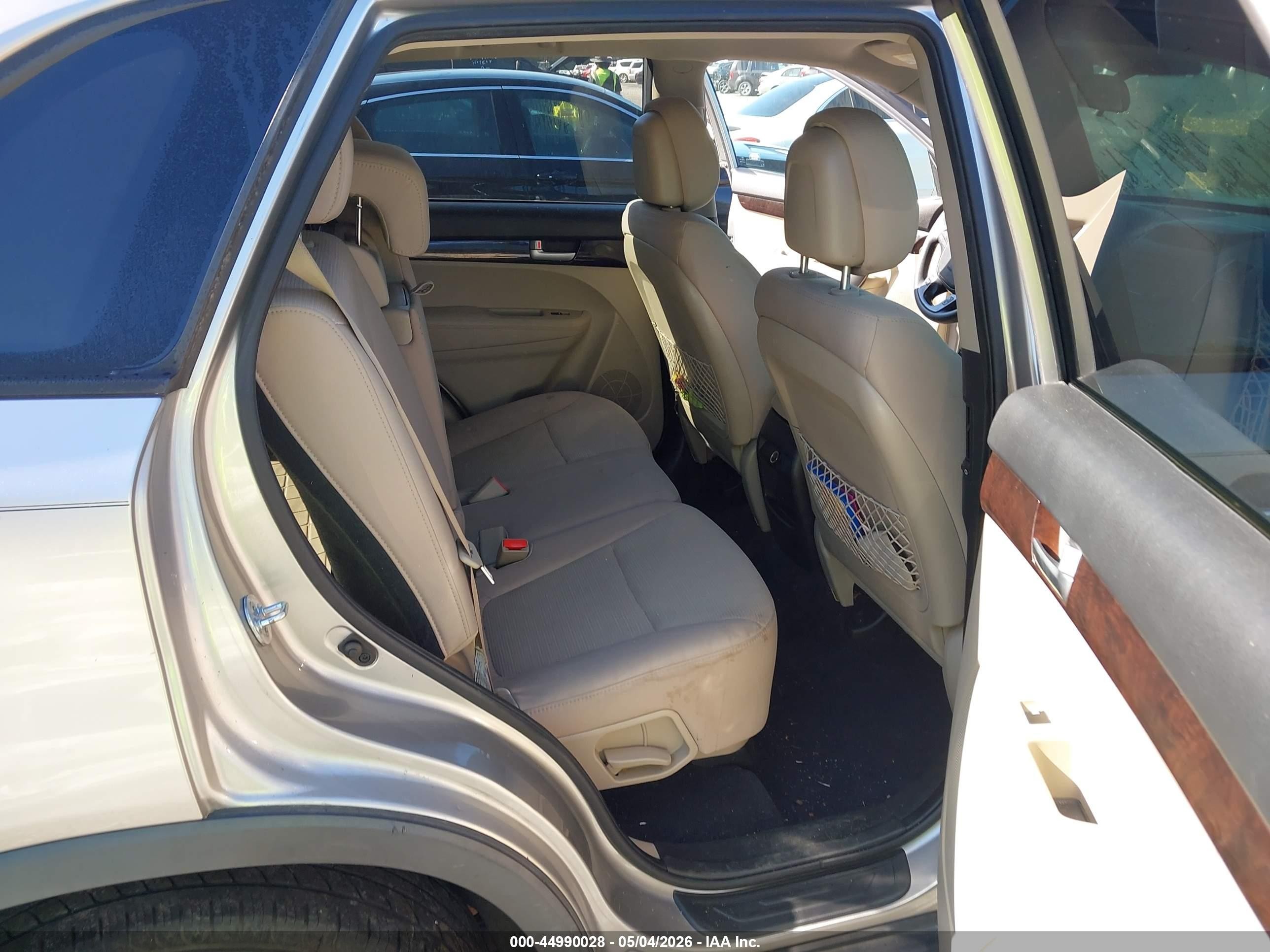 2015 Kia Sorento Lx White vin: 5XYKT3A62FG660659
