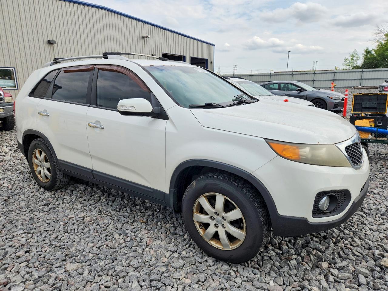 2012 Kia Sorento Lx White vin: 5XYKT3A63CG230165