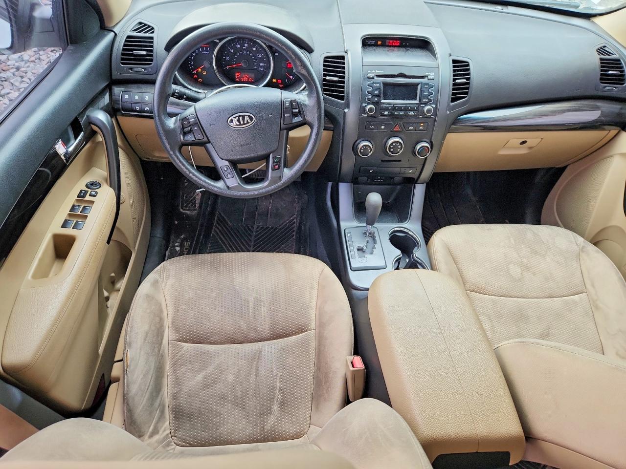2012 Kia Sorento Lx White vin: 5XYKT3A63CG230165