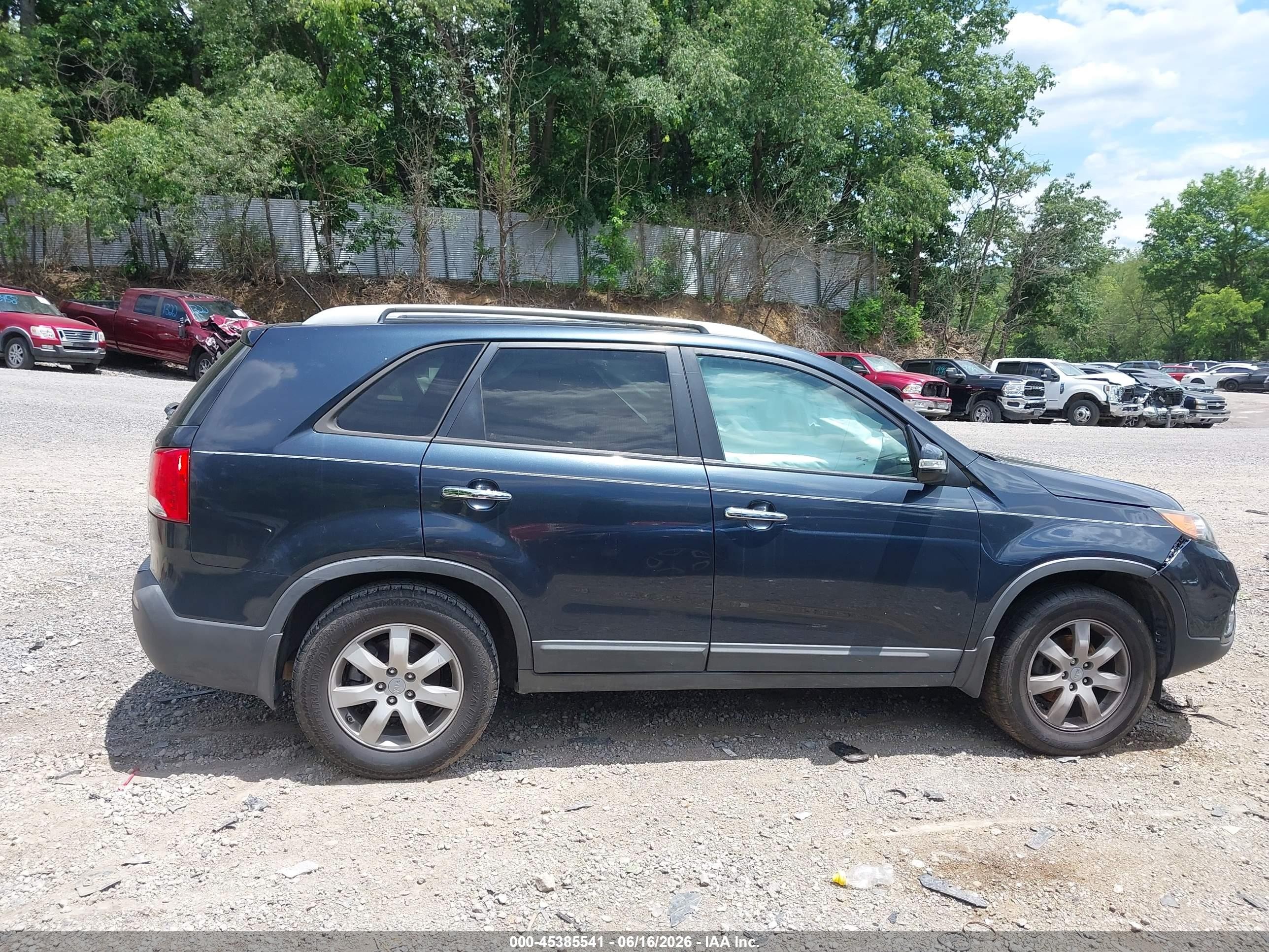 2012 Kia Sorento Lx Black vin: 5XYKT3A63CG230845