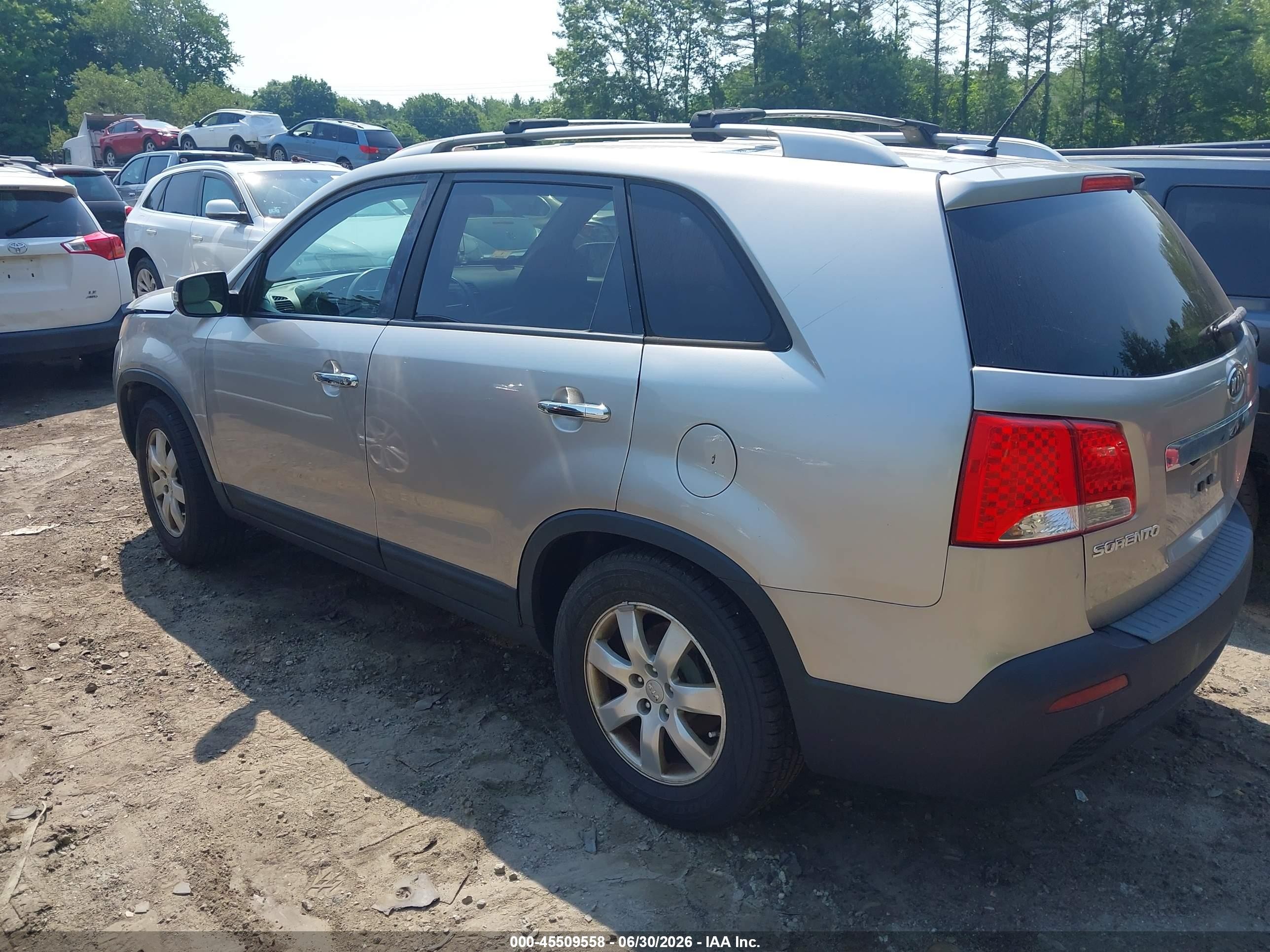 2013 Kia Sorento Lx Silver vin: 5XYKT3A63DG348427