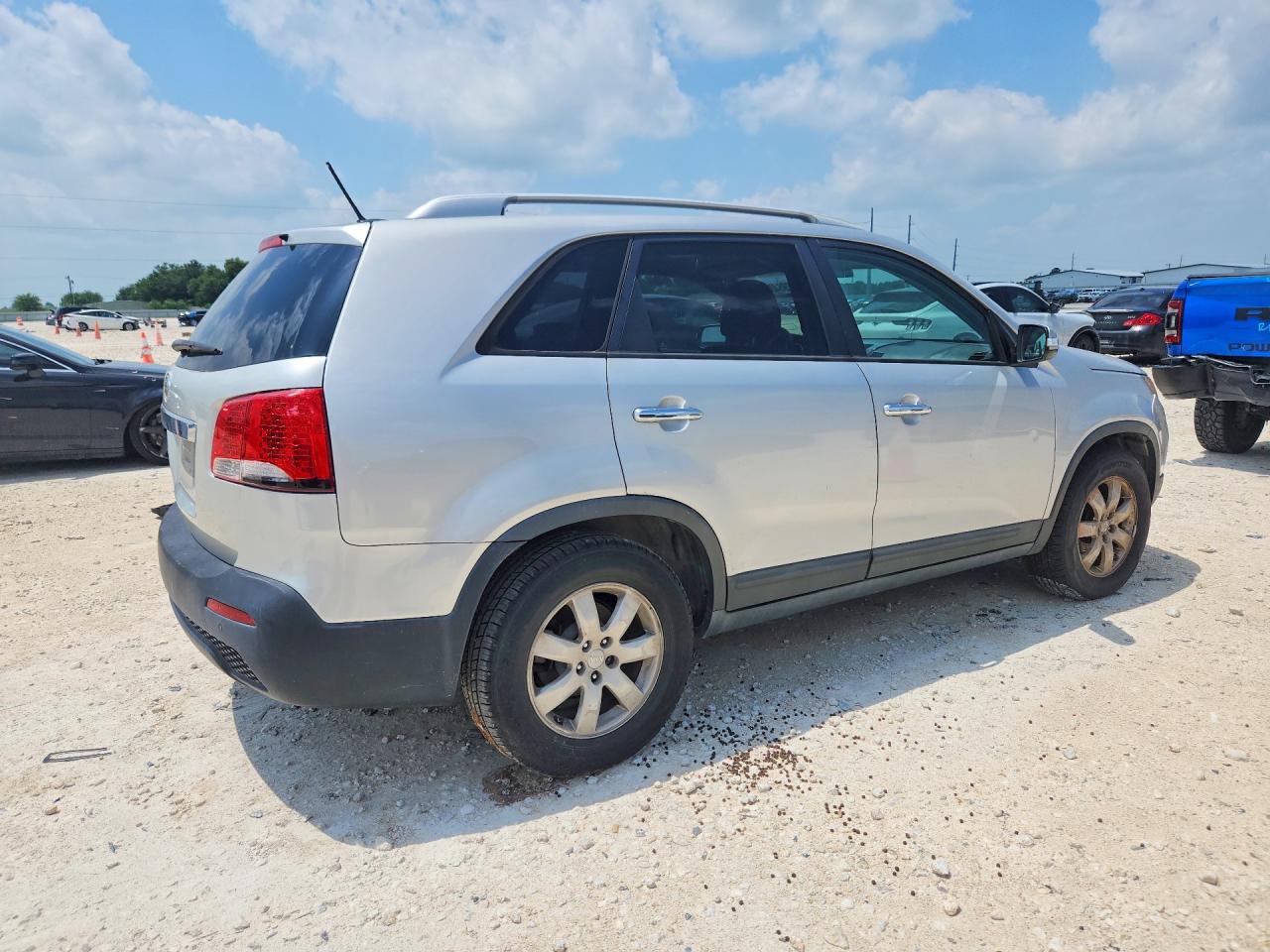 2013 Kia Sorento Lx Silver vin: 5XYKT3A63DG364577