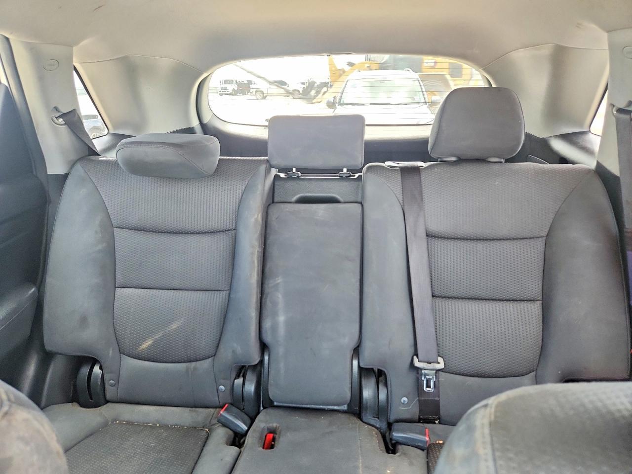 2013 Kia Sorento Lx Silver vin: 5XYKT3A63DG364577