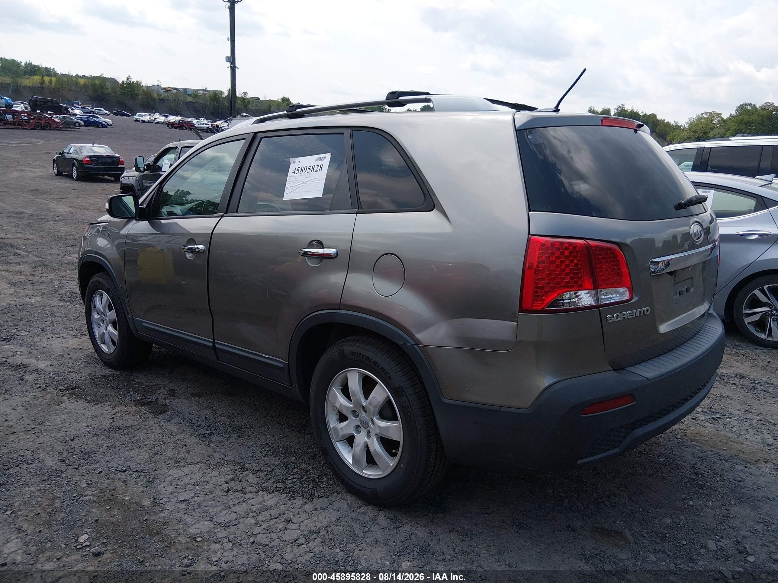 2013 Kia Sorento Lx Gray vin: 5XYKT3A63DG416659
