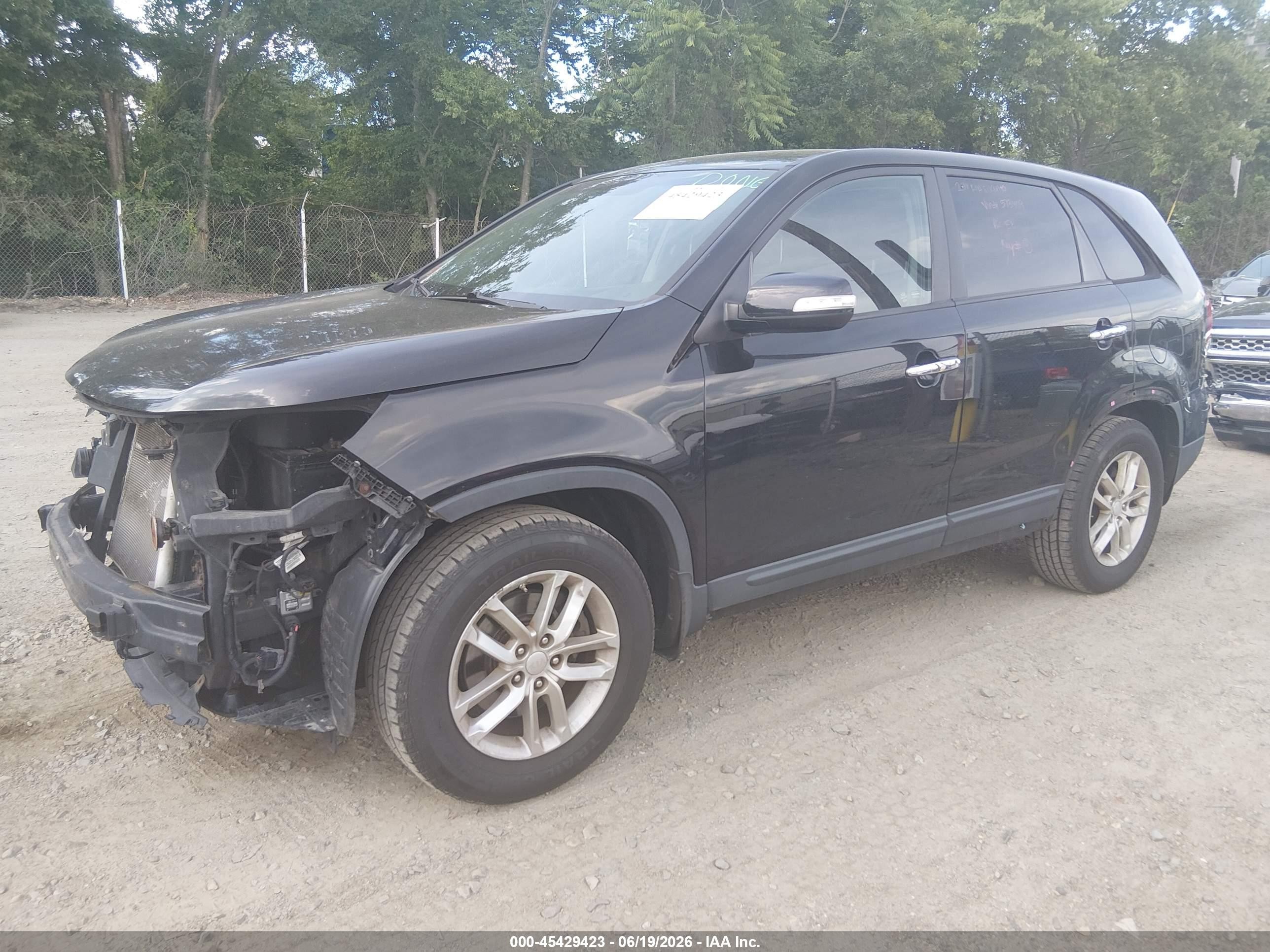 2014 Kia Sorento Lx Черный vin: 5XYKT3A63EG513409