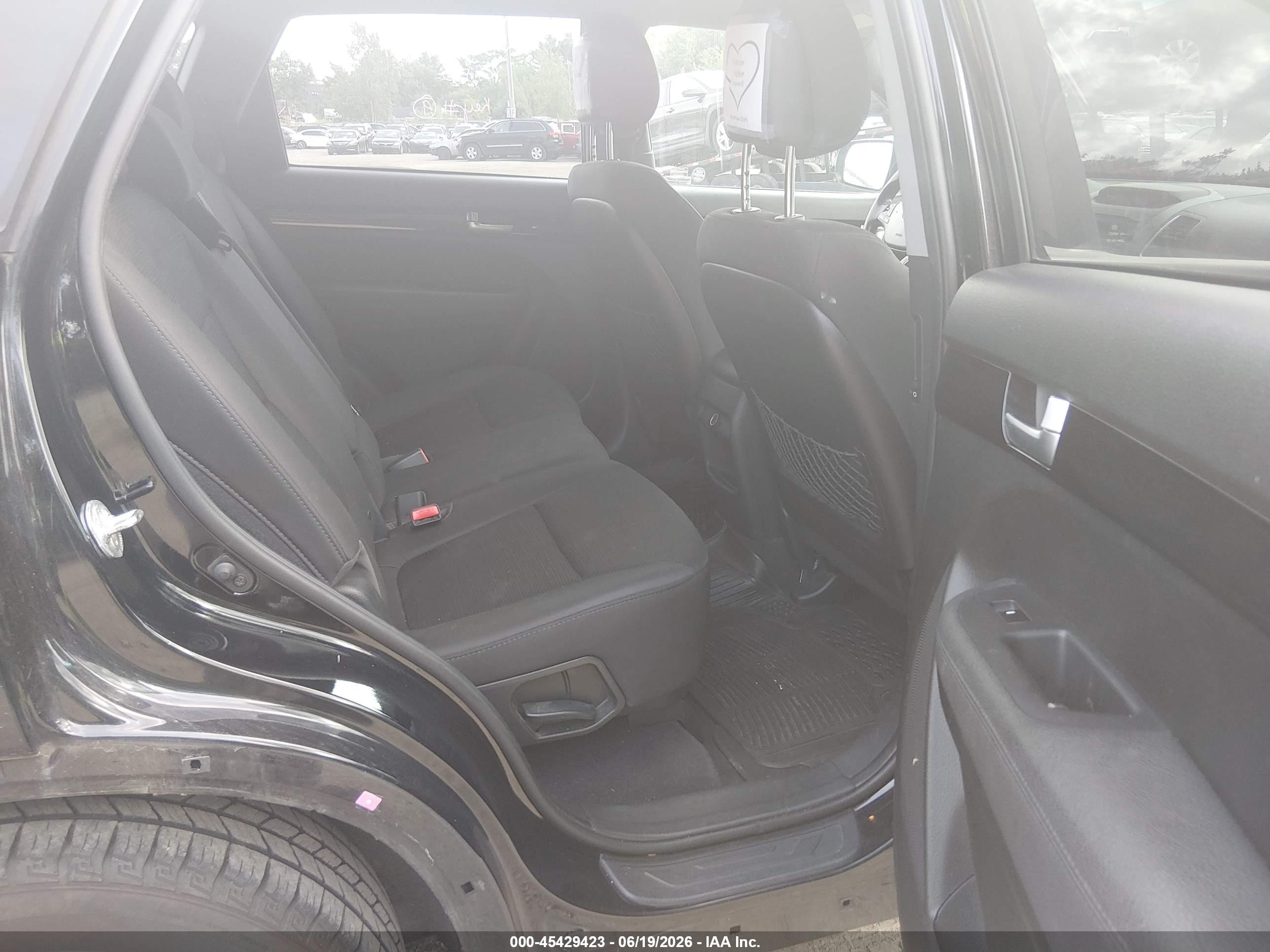 2014 Kia Sorento Lx Черный vin: 5XYKT3A63EG513409