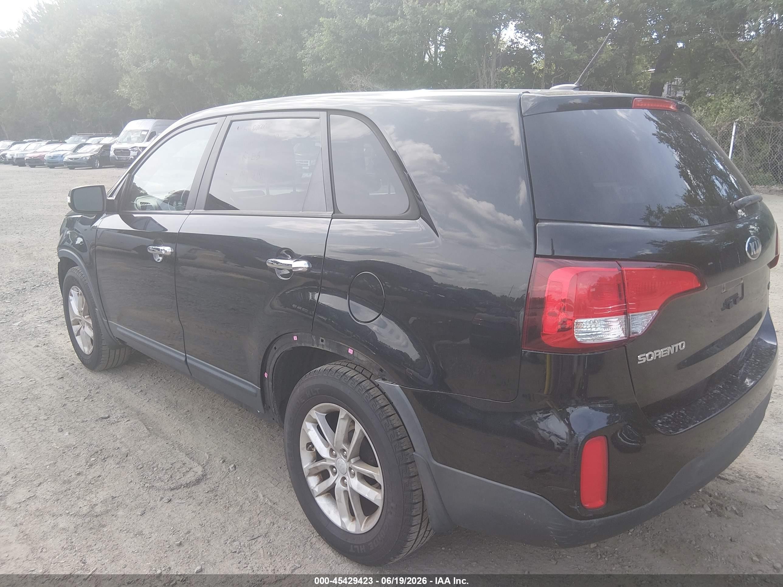 2014 Kia Sorento Lx Черный vin: 5XYKT3A63EG513409