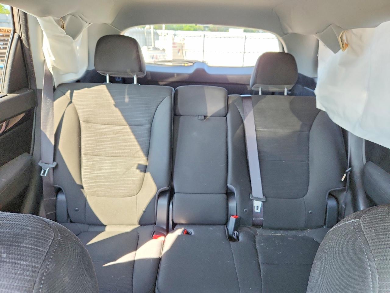 2014 Kia Sorento Lx Silver vin: 5XYKT3A63EG525477