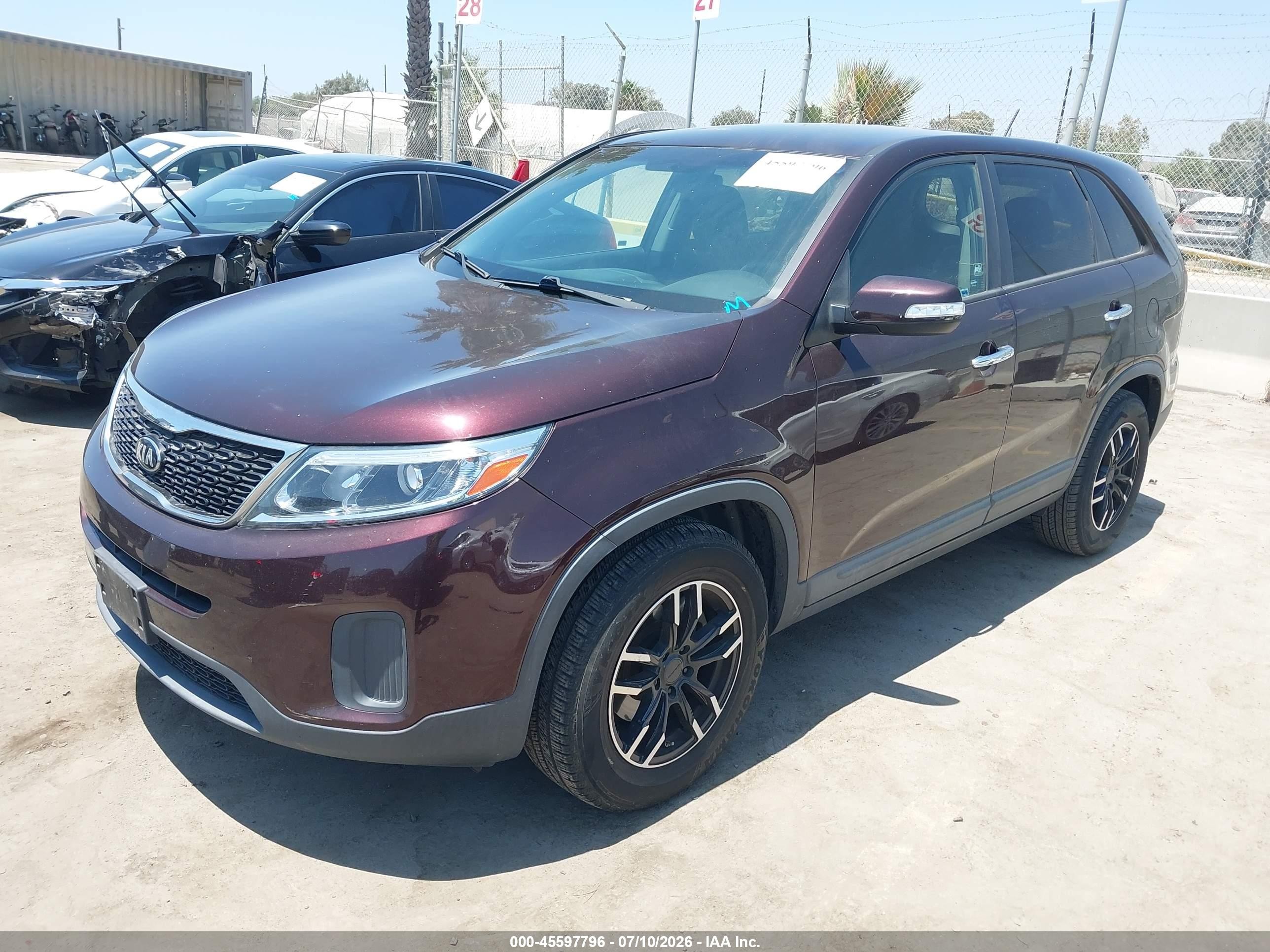 2014 Kia Sorento Lx Burgundy vin: 5XYKT3A63EG537628