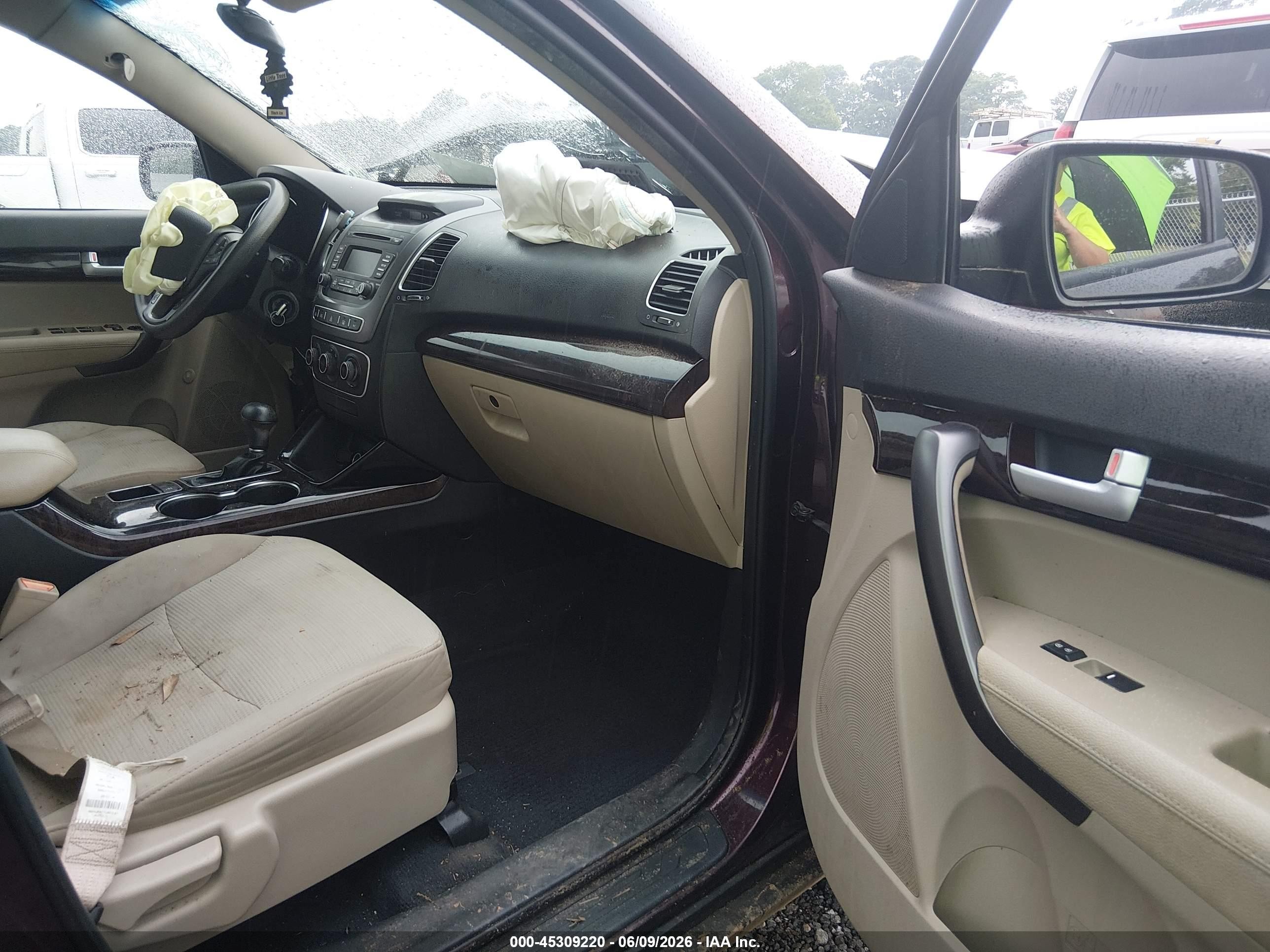 2015 Kia Sorento Lx Burgundy vin: 5XYKT3A63FG576835