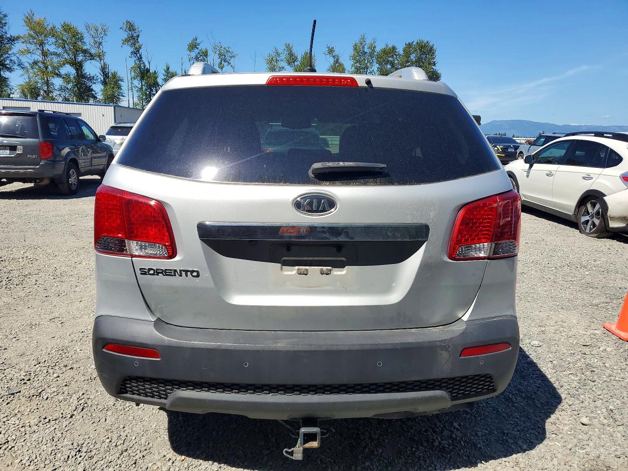 2012 Kia Sorento Lx Серебряный vin: 5XYKT3A64CG192851