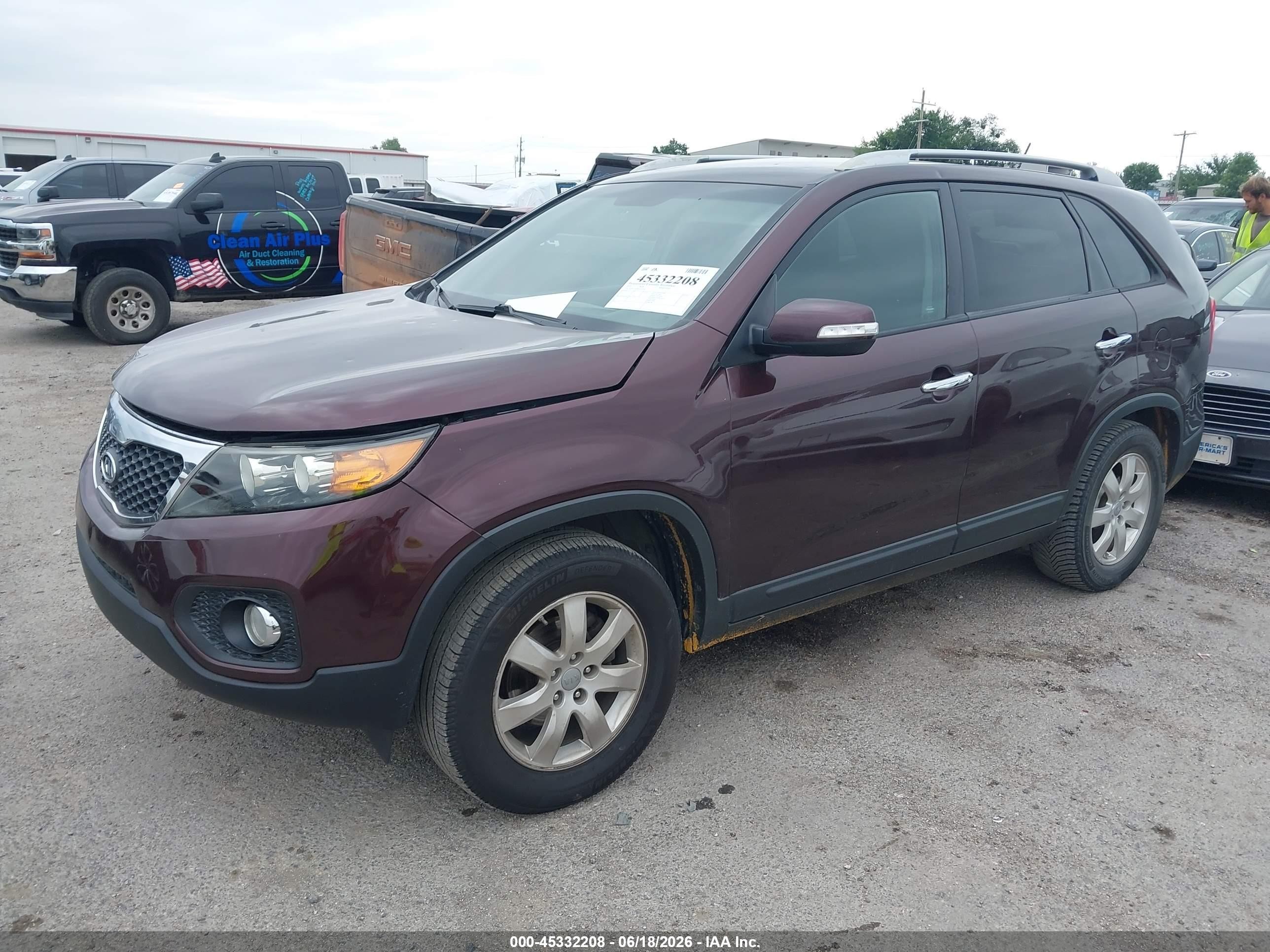 2012 Kia Sorento Lx Темно-бордовый vin: 5XYKT3A64CG295378