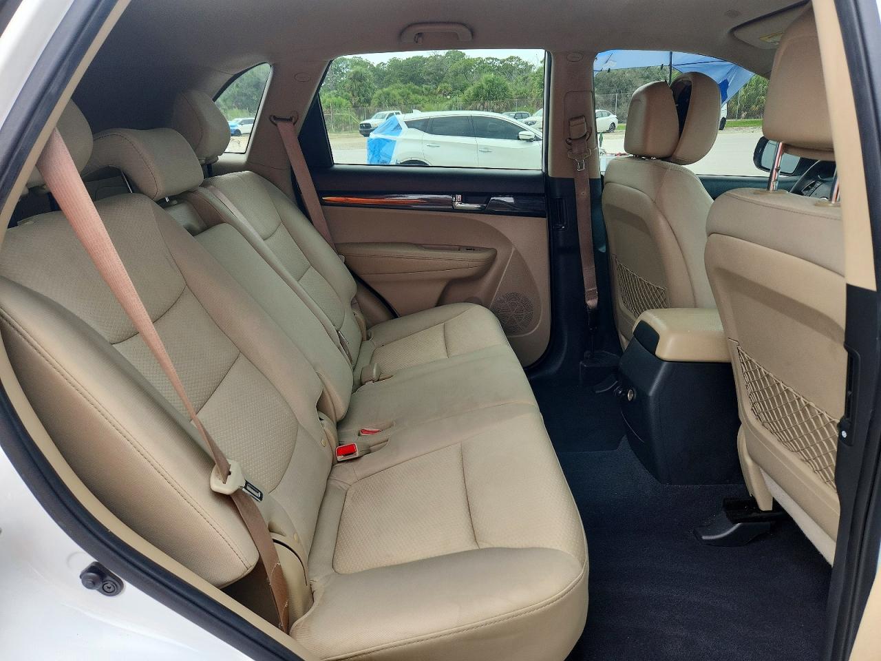 2013 Kia Sorento Lx Белый vin: 5XYKT3A64DG311242
