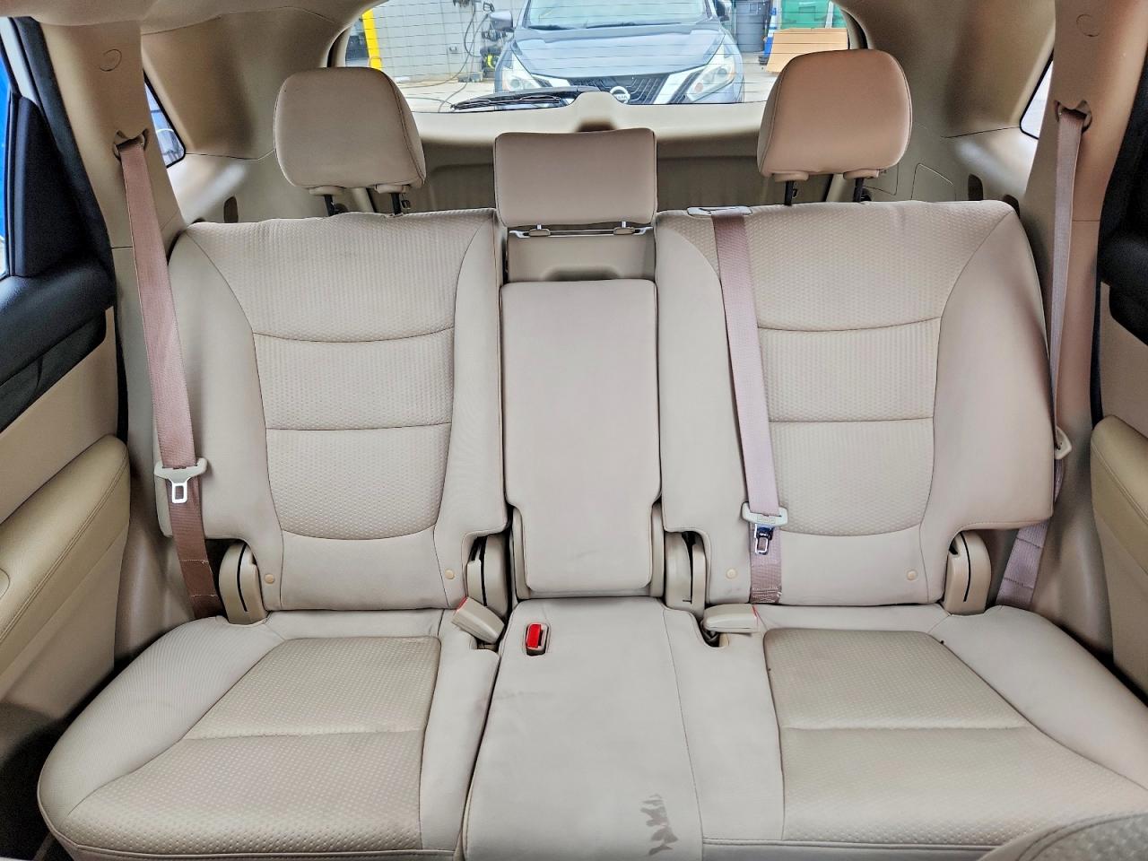 2013 Kia Sorento Lx Белый vin: 5XYKT3A64DG311242