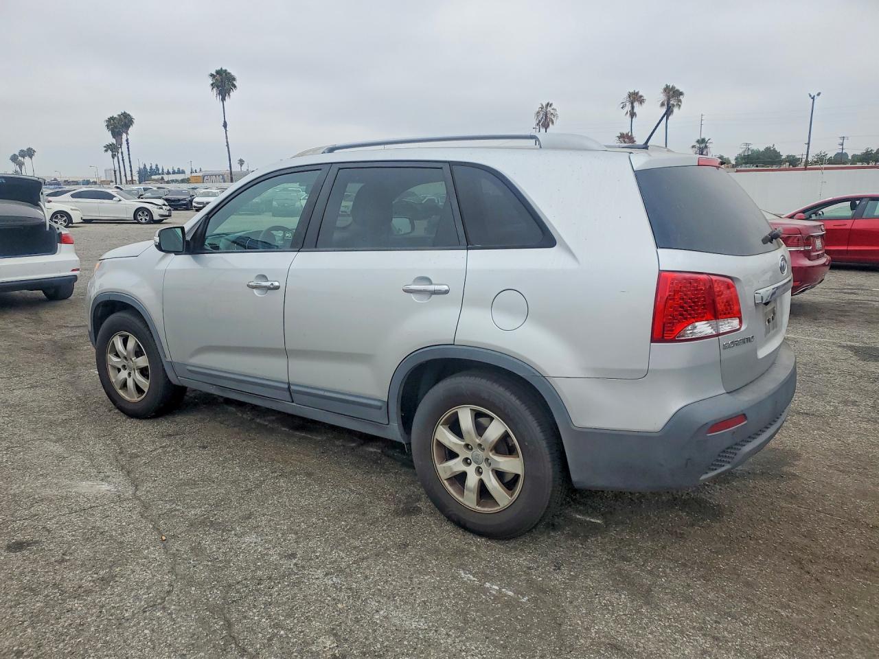 2013 Kia Sorento Lx Silver vin: 5XYKT3A64DG313301