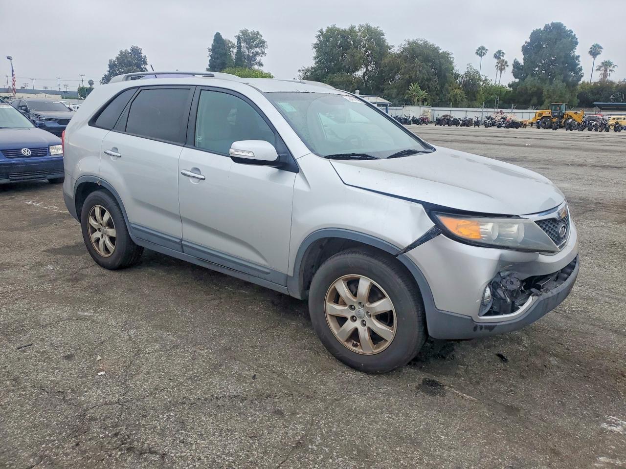 2013 Kia Sorento Lx Silver vin: 5XYKT3A64DG313301