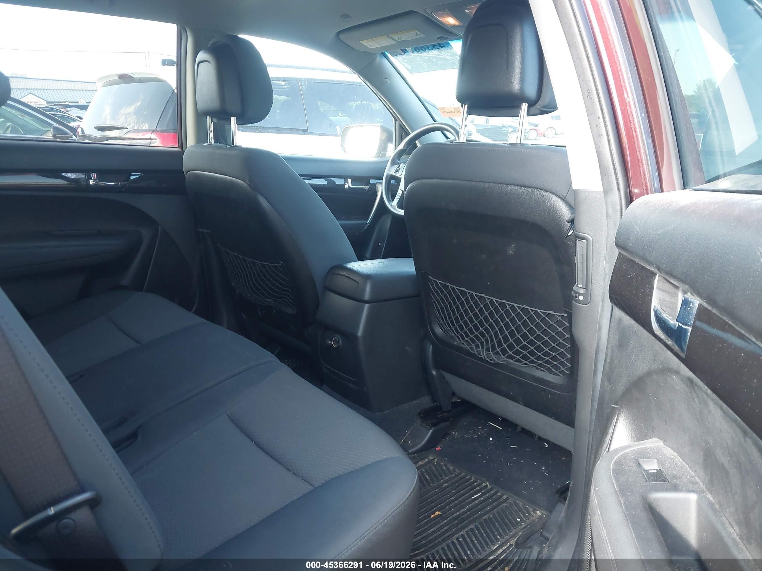 2013 Kia Sorento Lx Burgundy vin: 5XYKT3A64DG361252