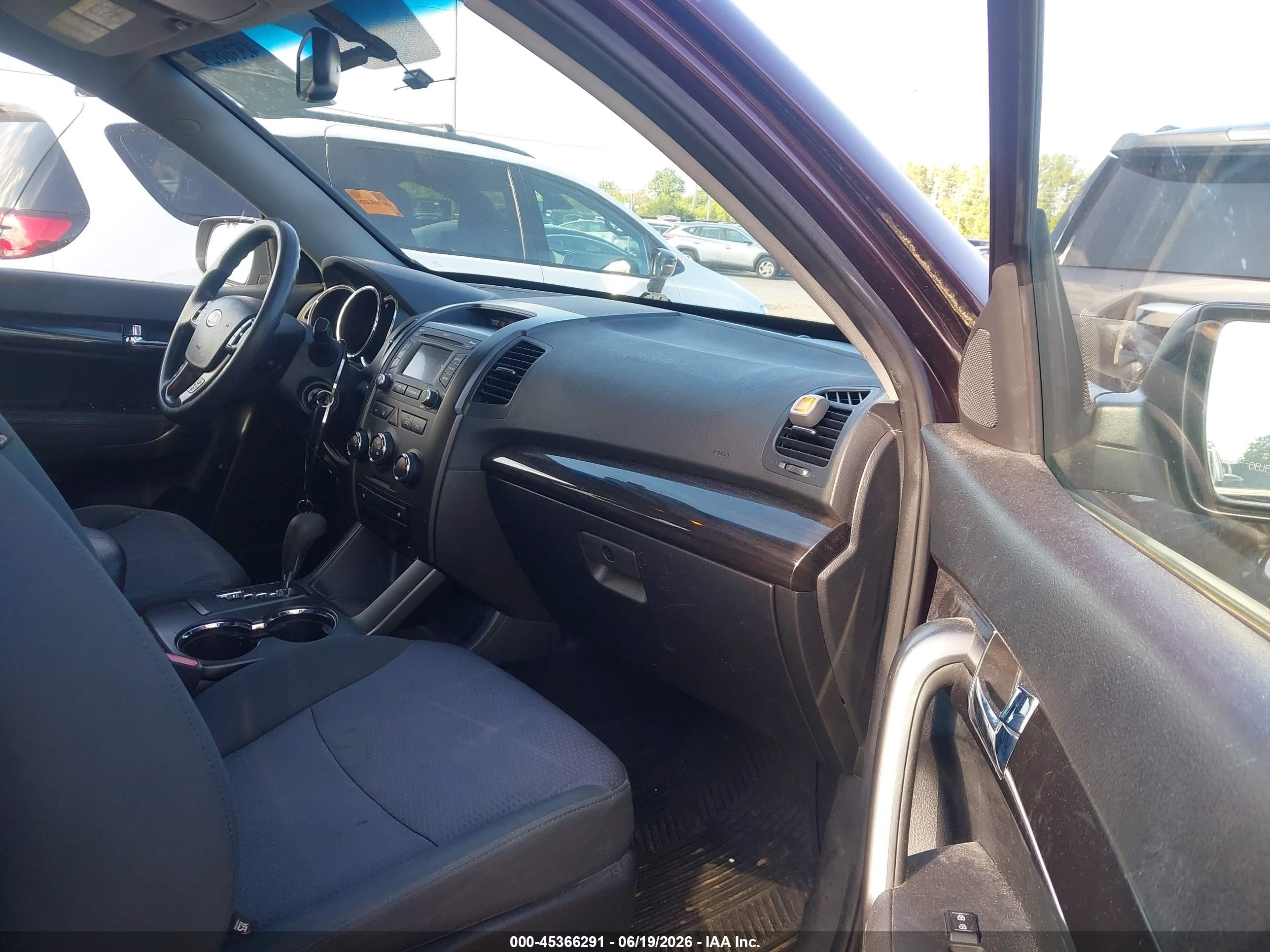 2013 Kia Sorento Lx Burgundy vin: 5XYKT3A64DG361252
