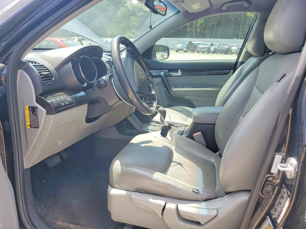 2013 Kia Sorento Lx Black vin: 5XYKT3A64DG364040