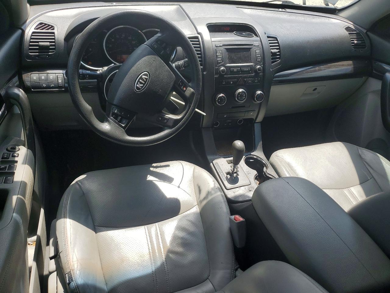 2013 Kia Sorento Lx Black vin: 5XYKT3A64DG364040