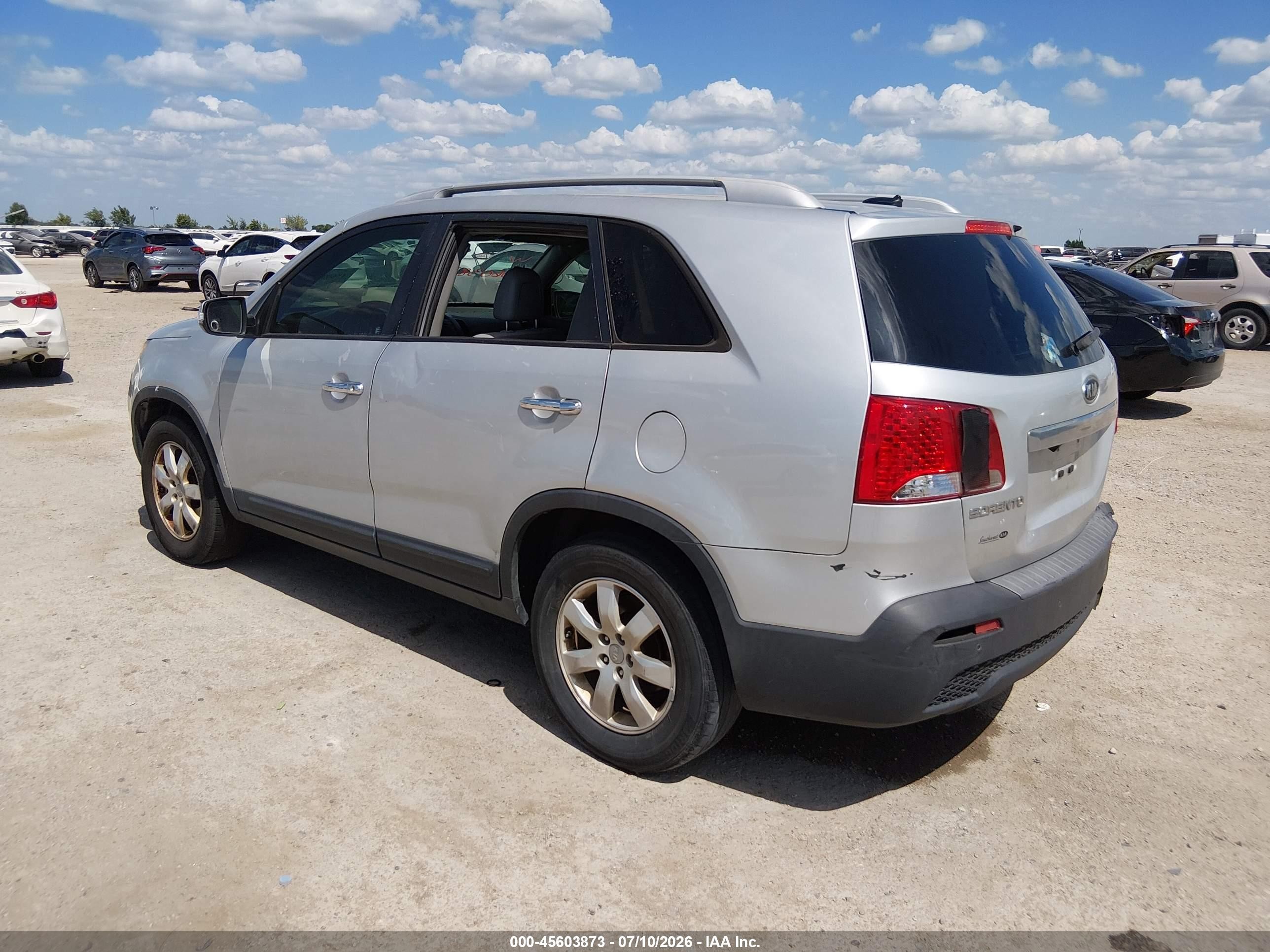 2013 Kia Sorento Lx Silver vin: 5XYKT3A64DG380822