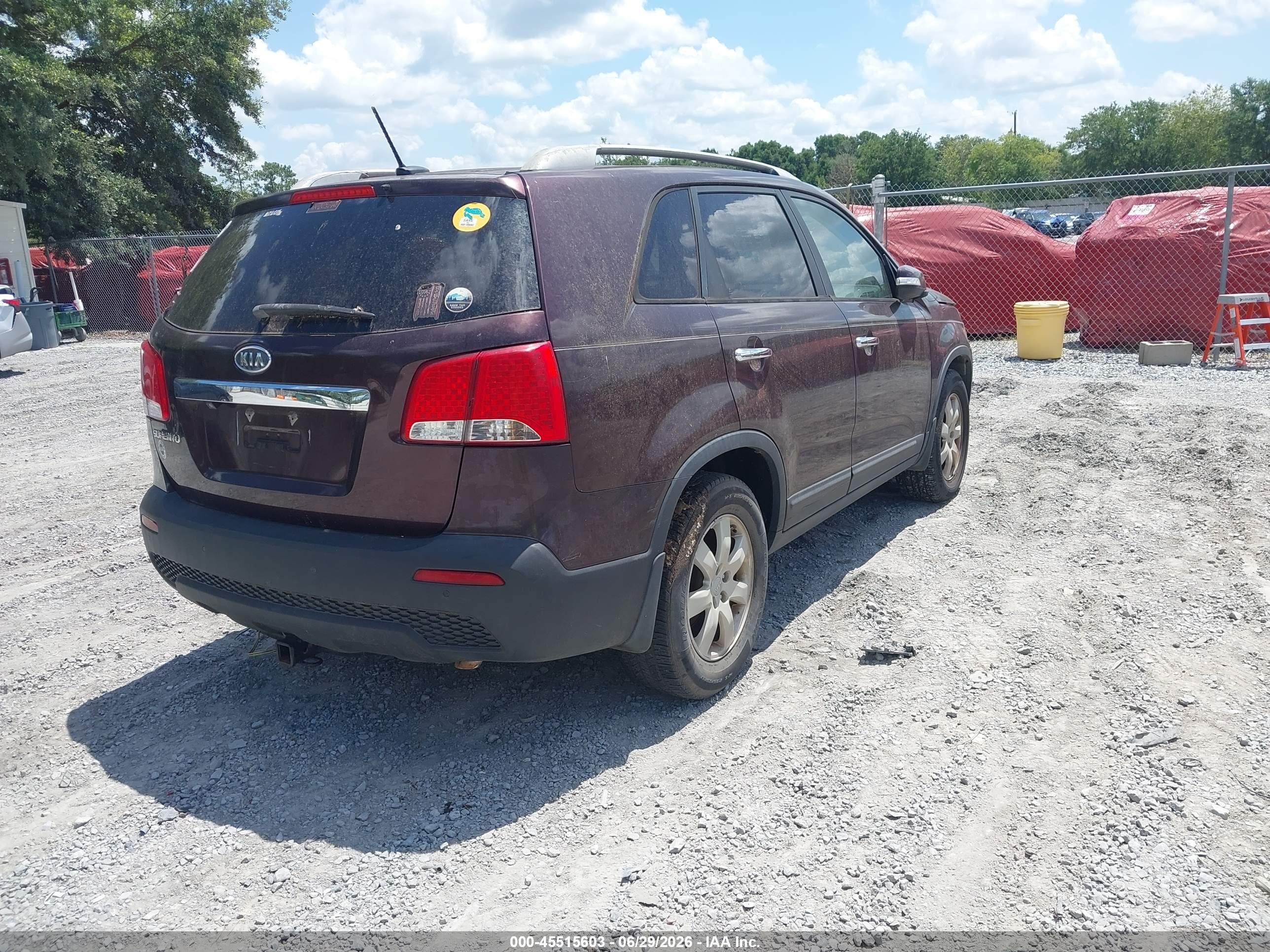 2013 Kia Sorento Lx Purple vin: 5XYKT3A64DG388127
