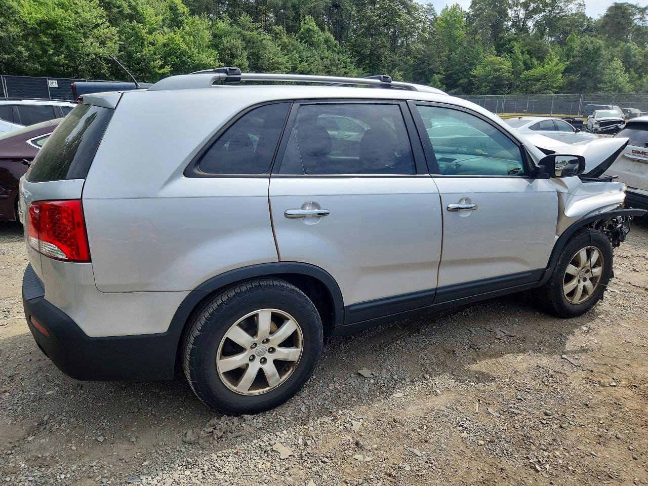 2013 Kia Sorento Lx Silver vin: 5XYKT3A64DG414161