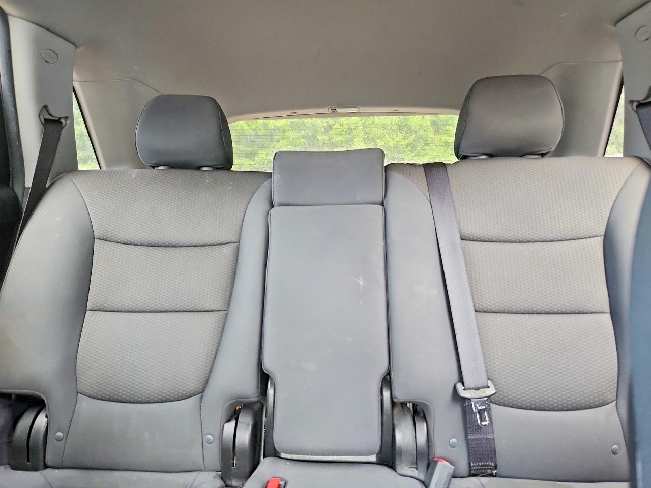 2013 Kia Sorento Lx Silver vin: 5XYKT3A64DG414161