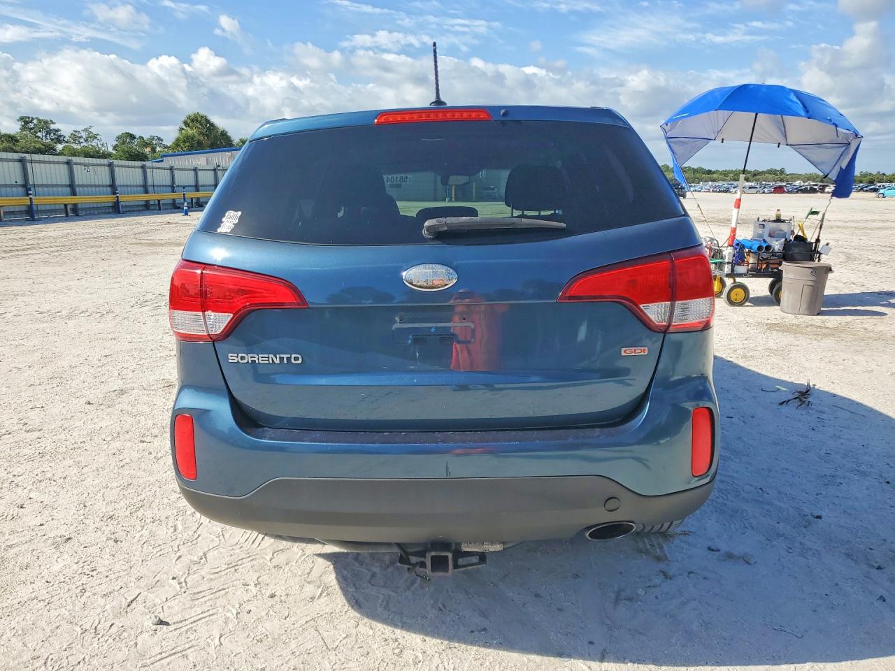 2014 Kia Sorento Lx Blue vin: 5XYKT3A64EG443385