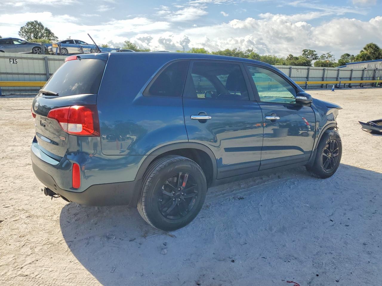 2014 Kia Sorento Lx Blue vin: 5XYKT3A64EG443385