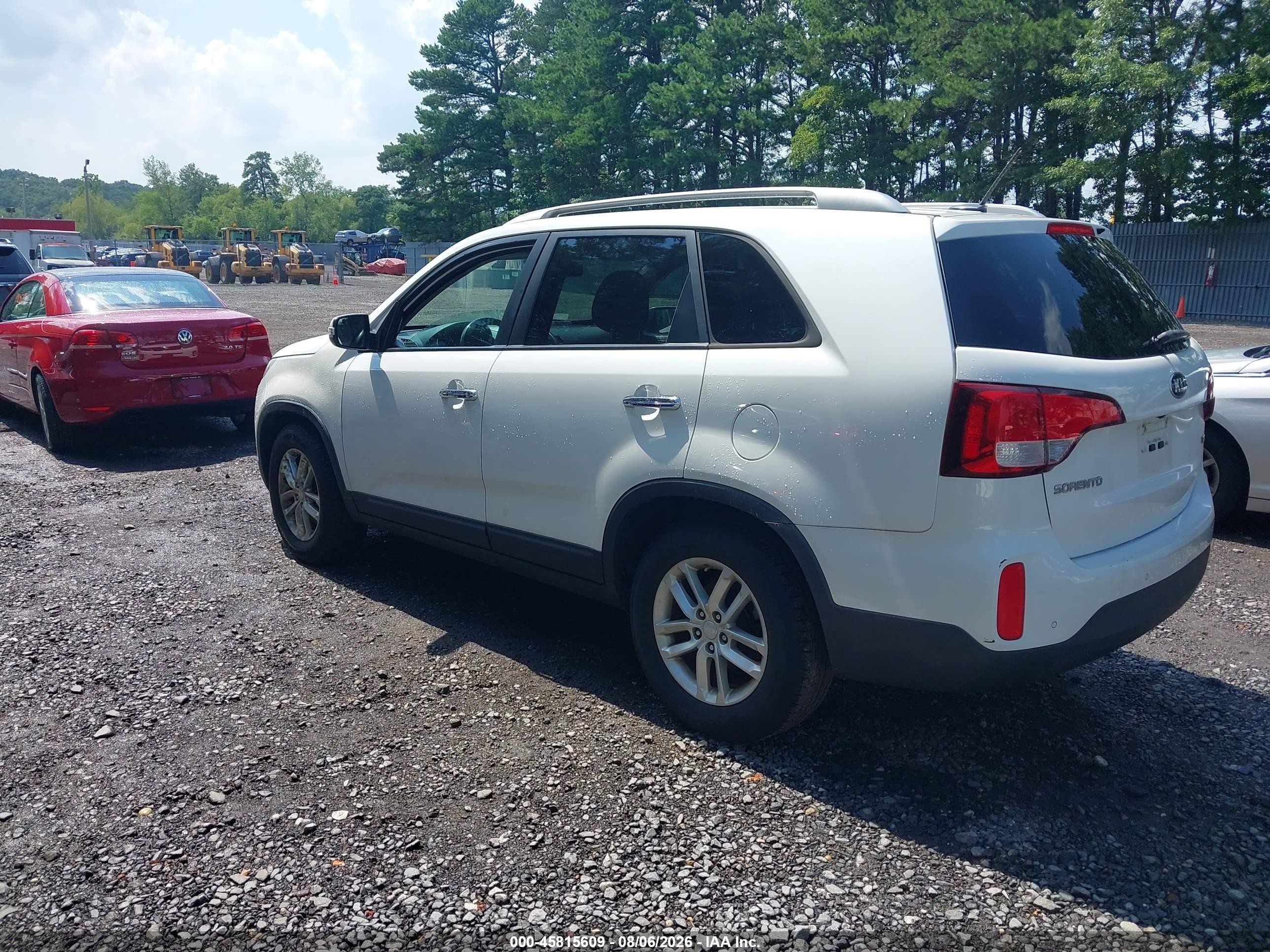 2014 Kia Sorento Lx White vin: 5XYKT3A64EG503701
