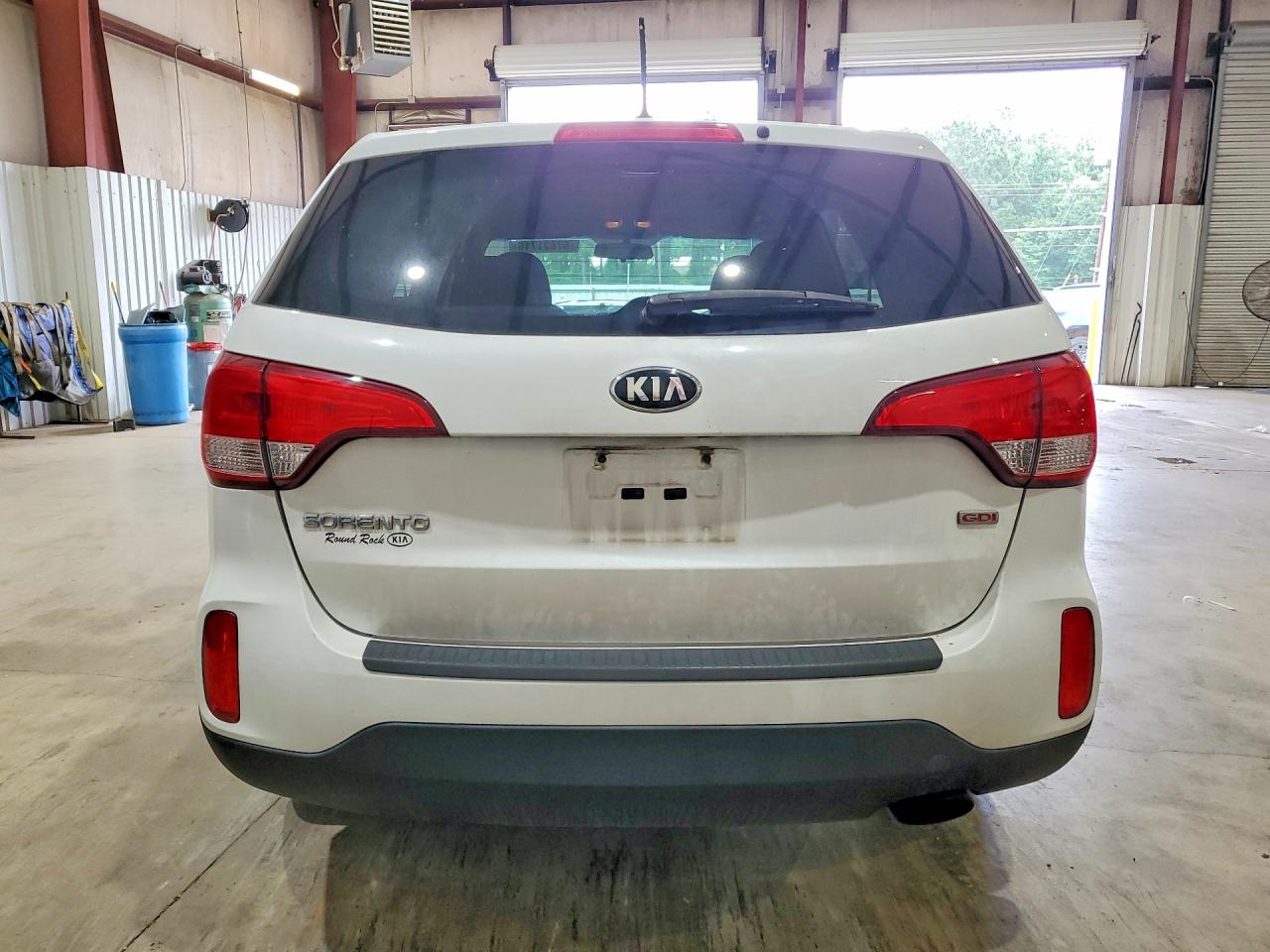 2015 Kia Sorento Lx White vin: 5XYKT3A64FG568923