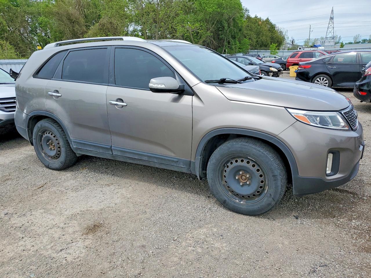 2015 Kia Sorento Lx Tan vin: 5XYKT3A64FG589447