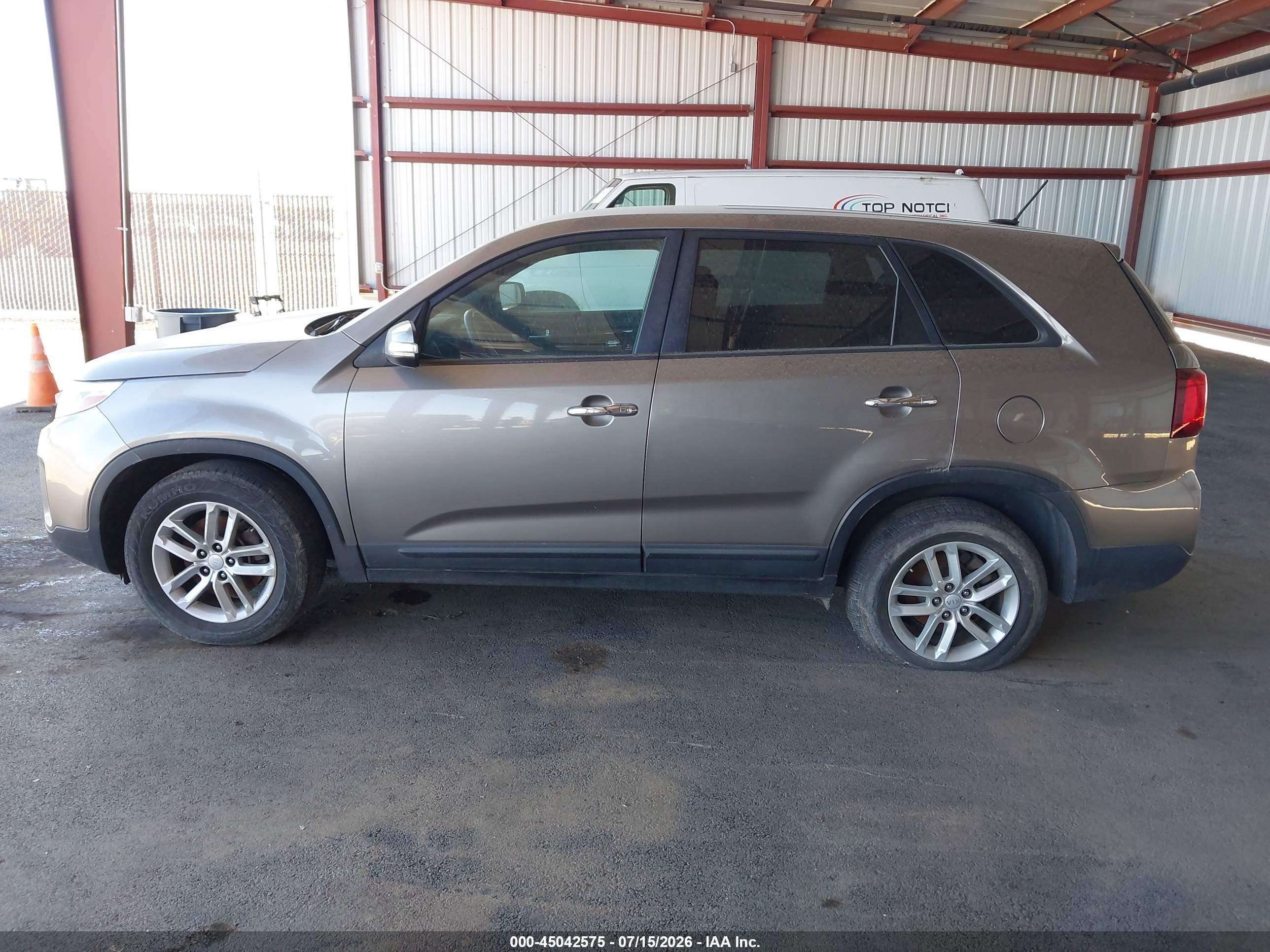 2015 Kia Sorento Lx Gray vin: 5XYKT3A64FG625752